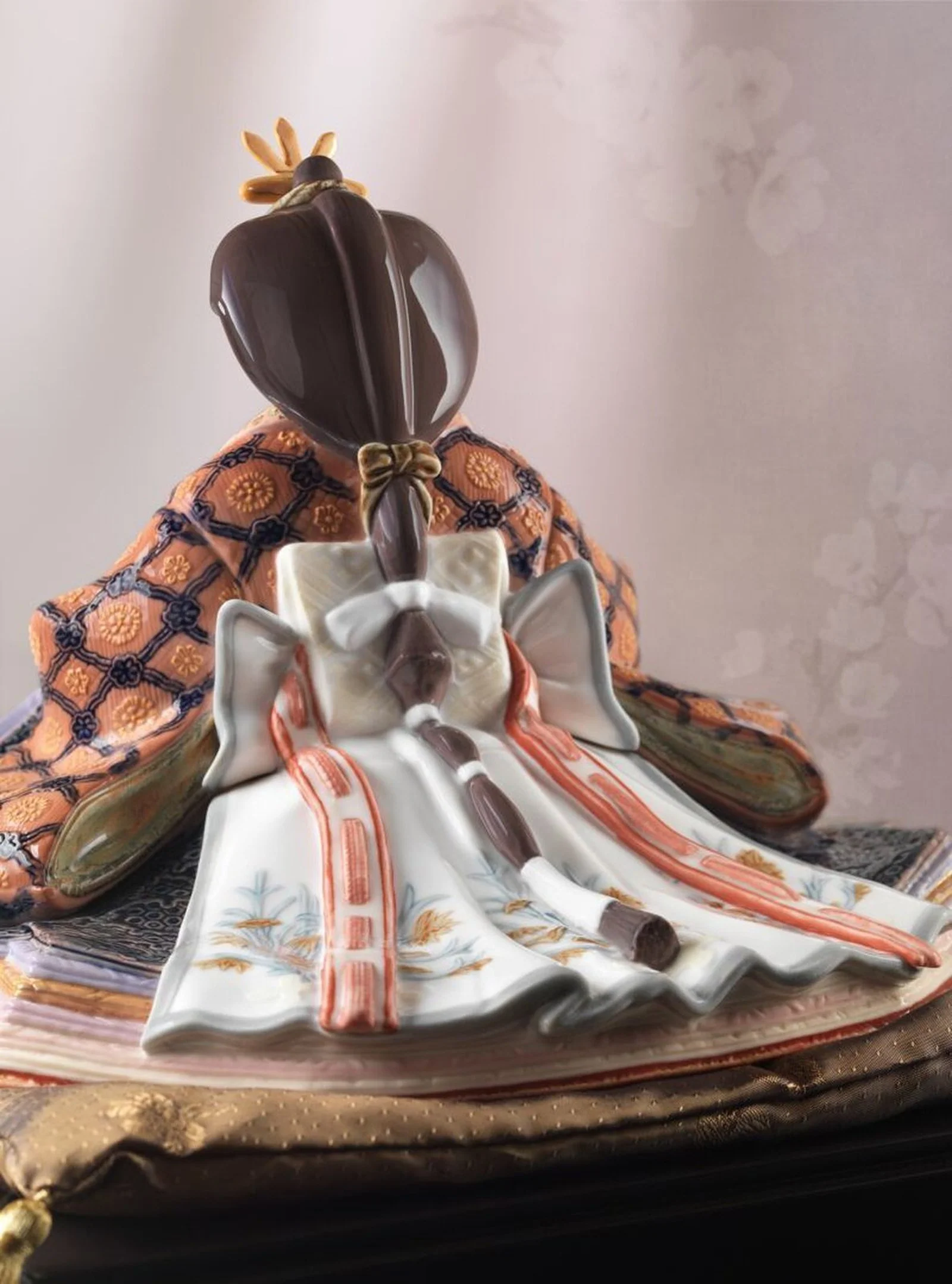 Lladro Hina Dolls - Empress Sculpture - Limited Edition - Image 4