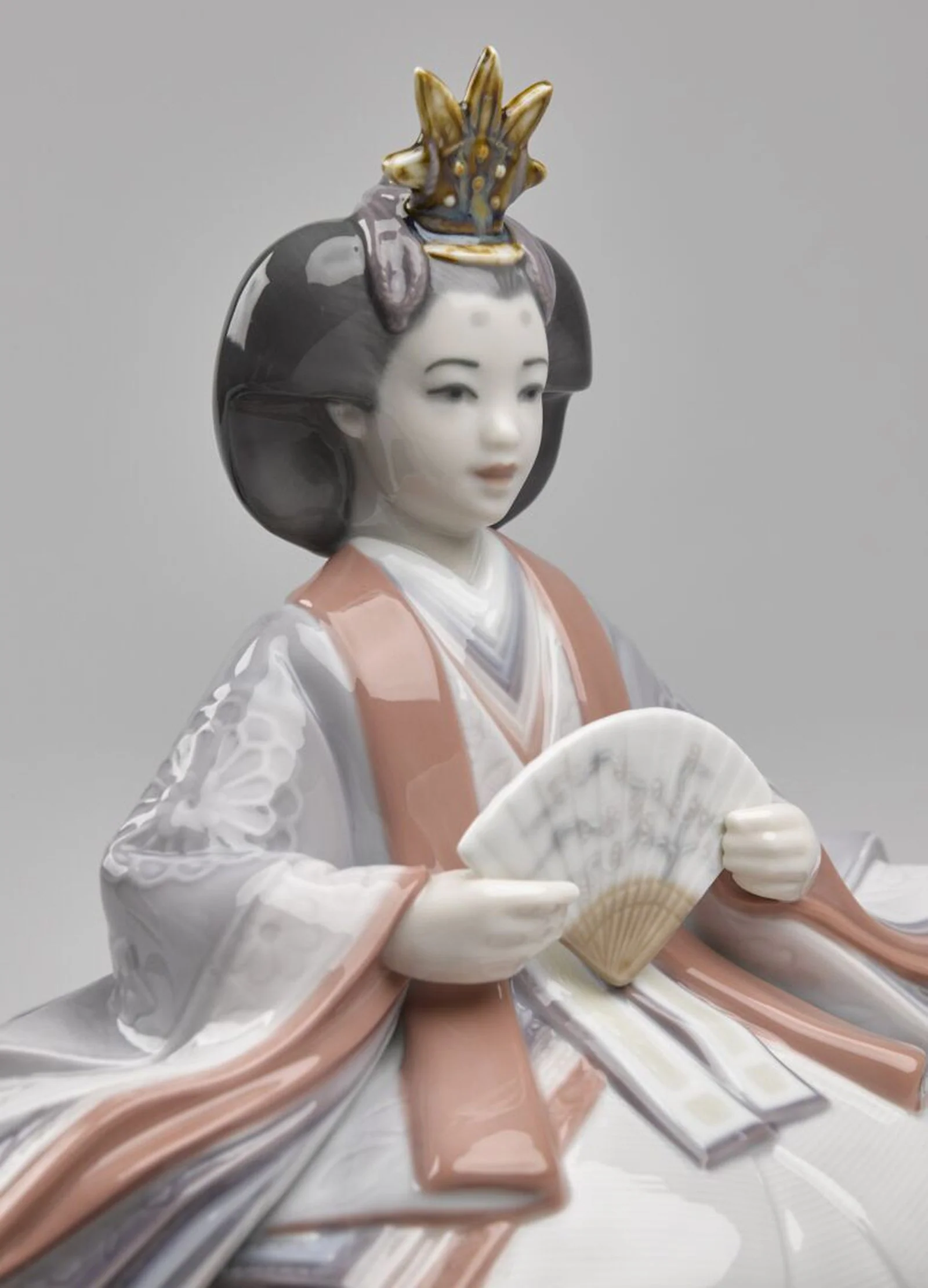 Lladro Hinamatsuri Figurine - Image 9