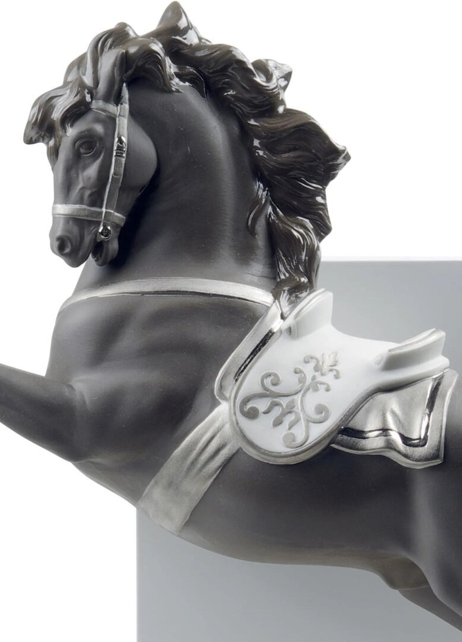 Lladro Horse on Pirouette Figurine - Image 4