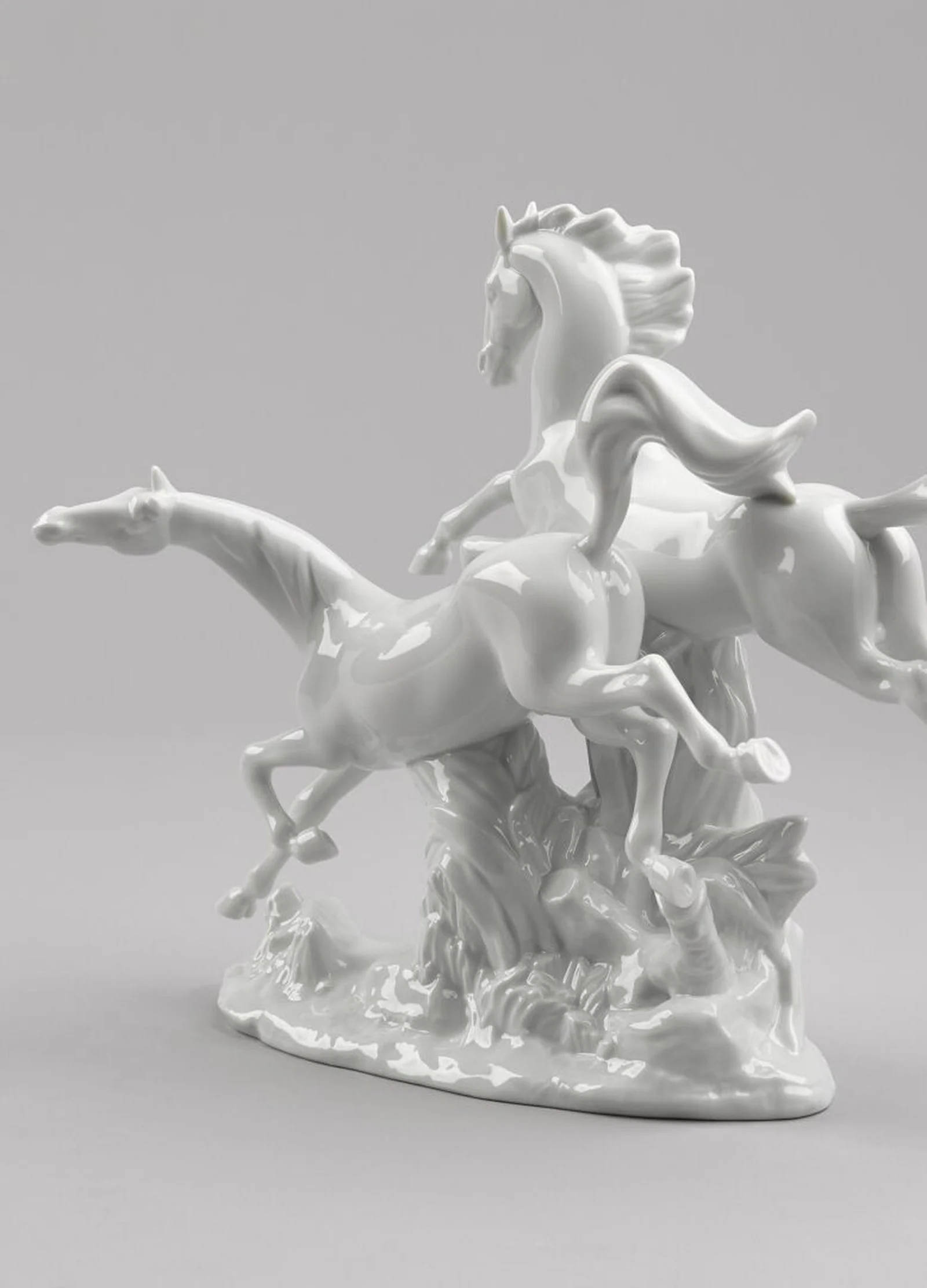 Lladro Horses Galloping Figurine - Image 7
