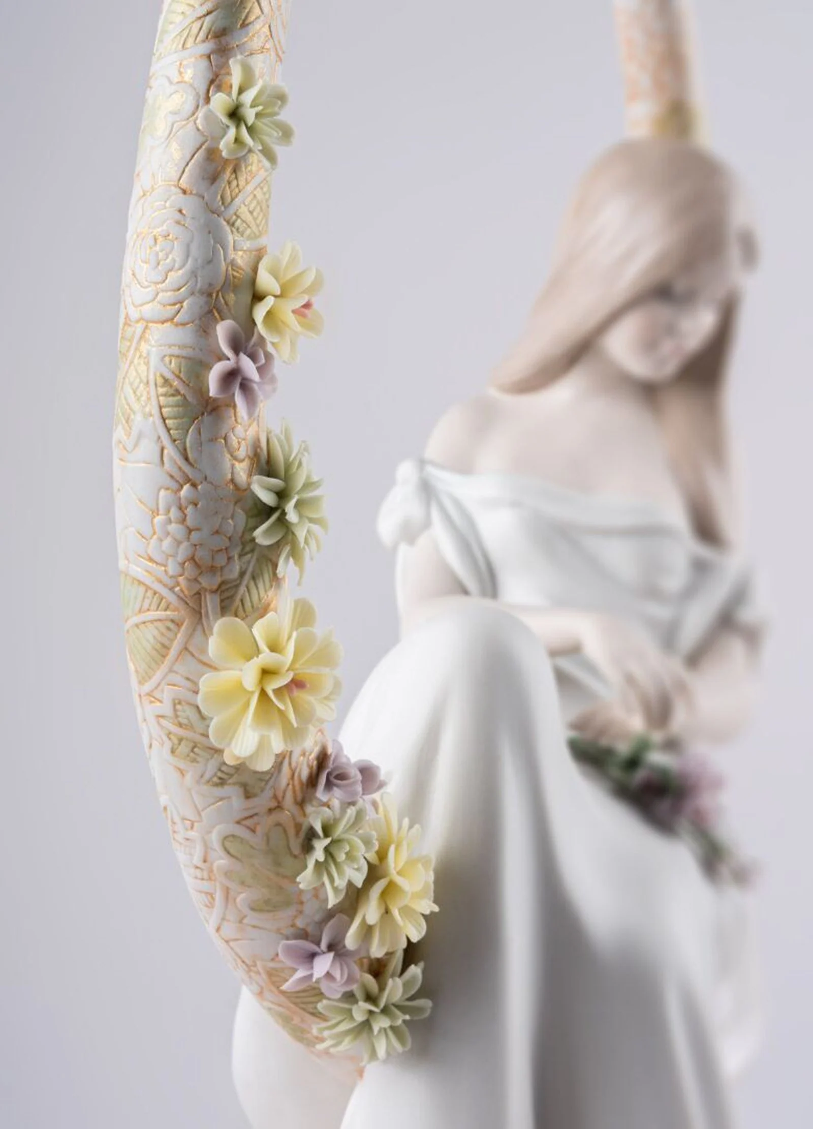 Lladro In her Thoughts Woman Figurine - Image 3