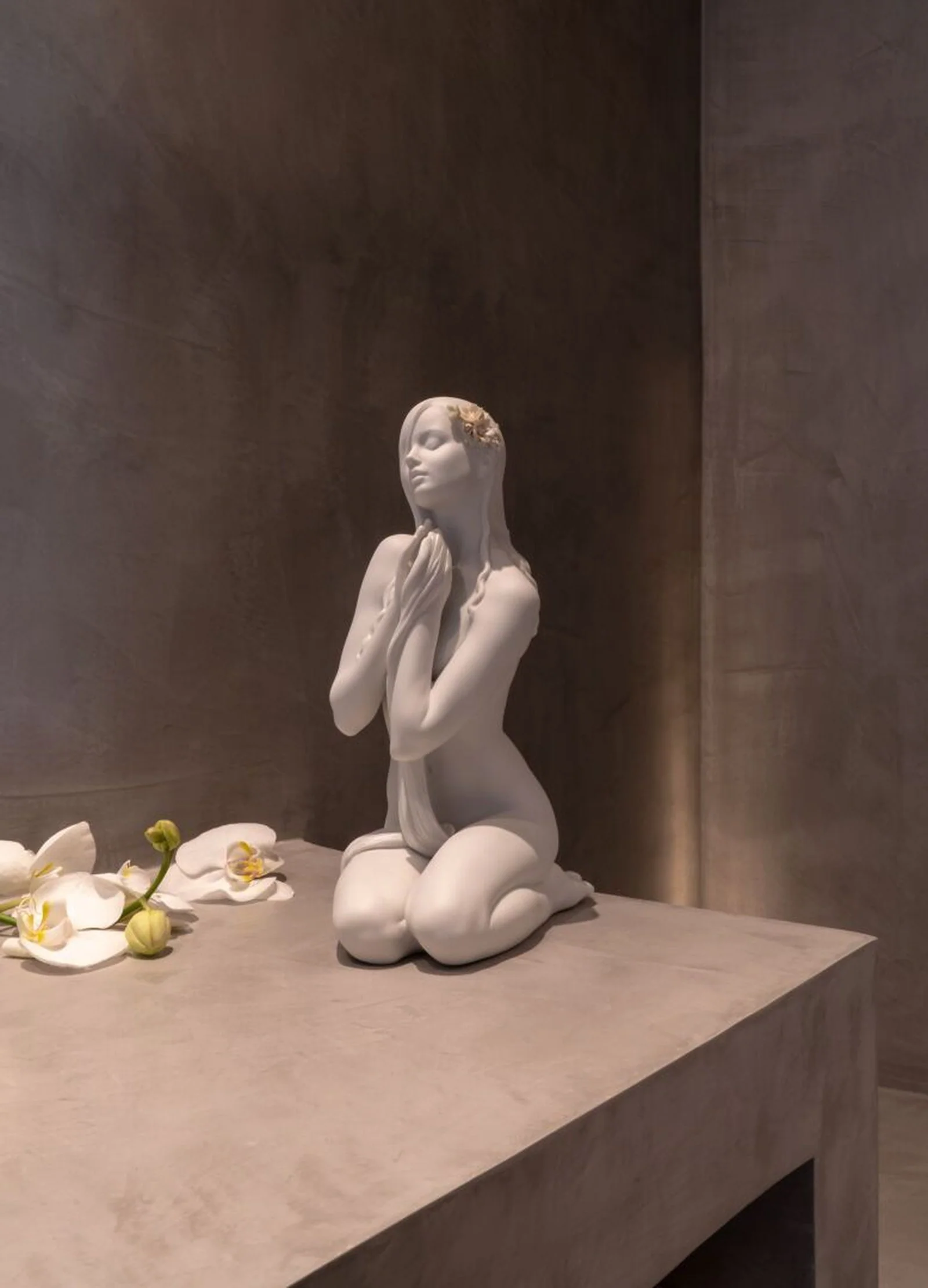 Lladro Inner Peace Woman Figurine - Image 7