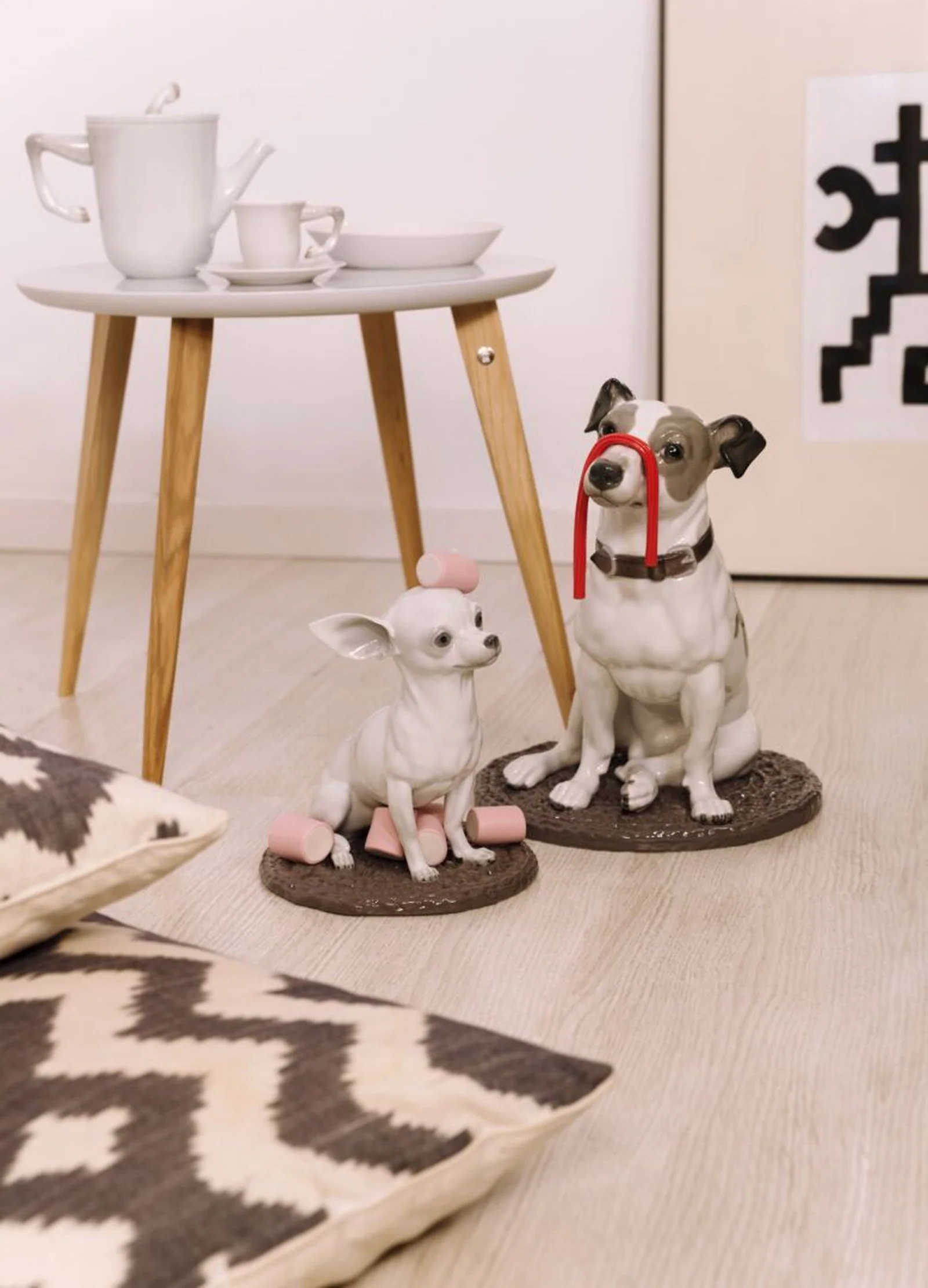 Lladro Jack Russell with Licorice Dog Figurine - Image 3