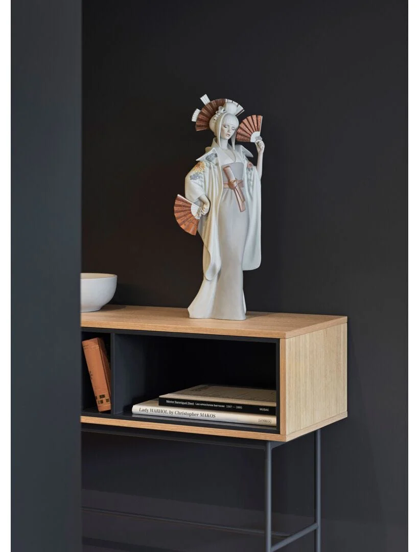 Lladro Japanese Dancer - Image 2