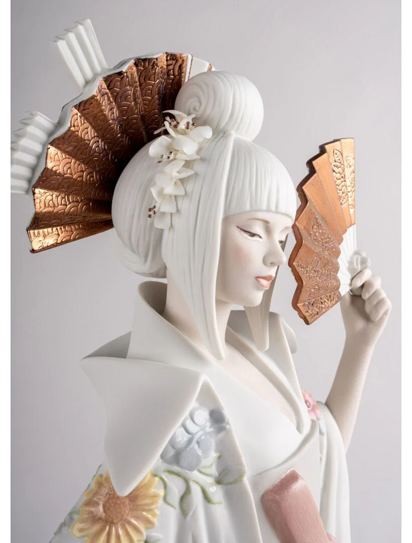 Lladro Japanese Dancer - Image 5