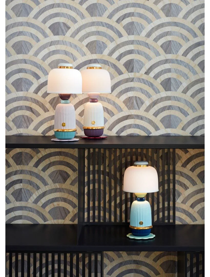 Lladro Kokeshi Lamp - Image 4