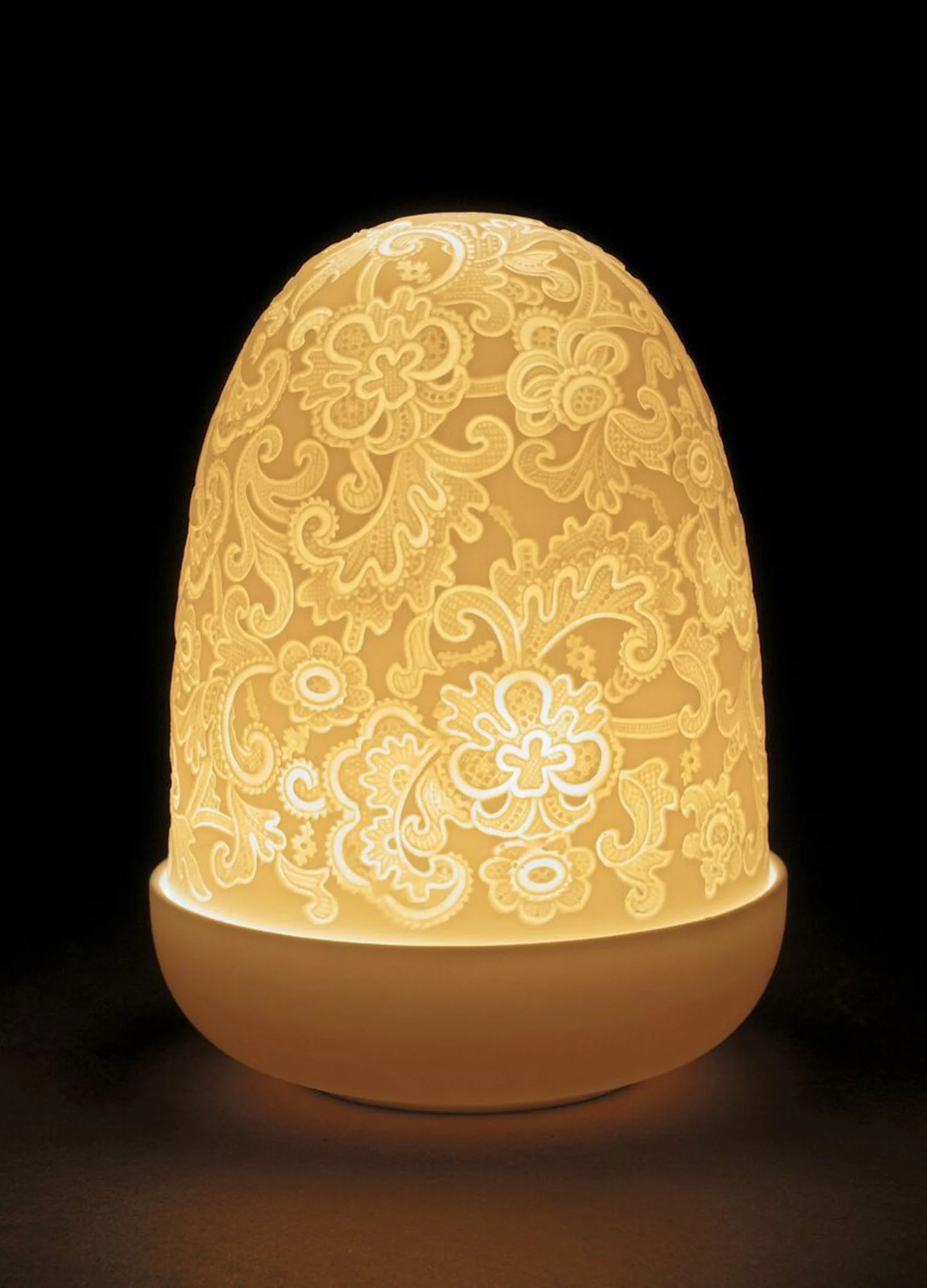 Lladro Lace Dome Table Lamp - Image 2