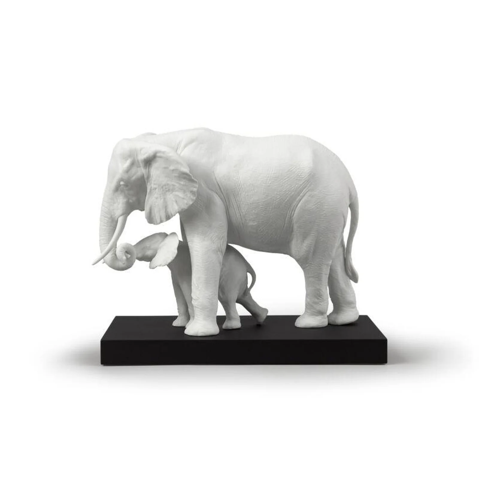 Lladro Leading The Way Elephants Sculpture - Image 6