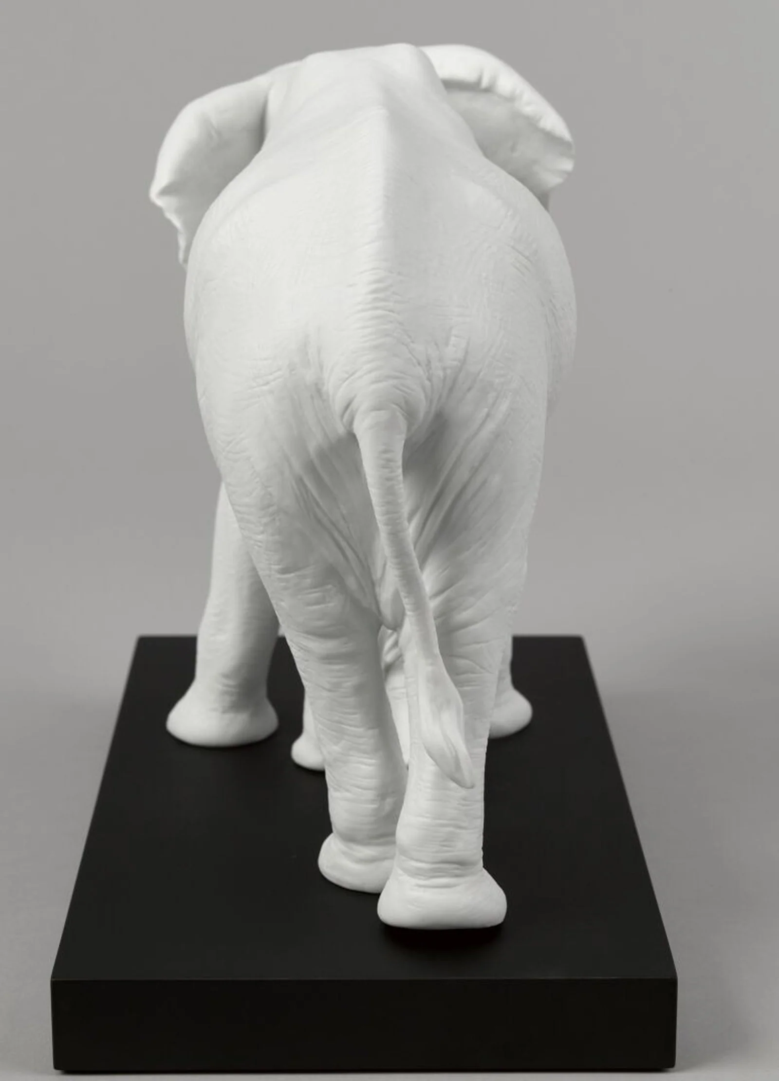 Lladro Leading The Way Elephants Sculpture - Image 9