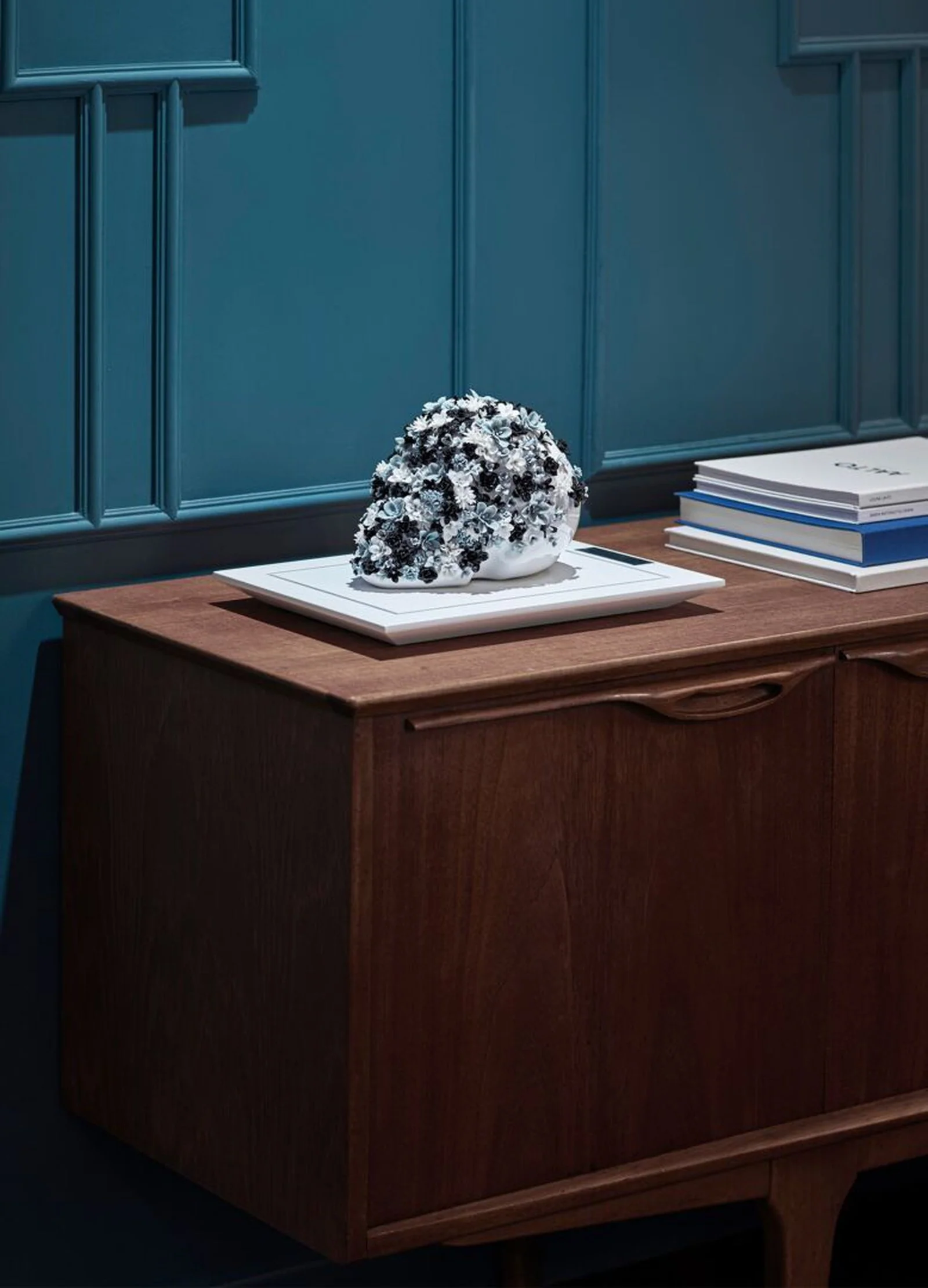 Lladro Life is Flower Sculpture Black & White Limited Edition - Image 2