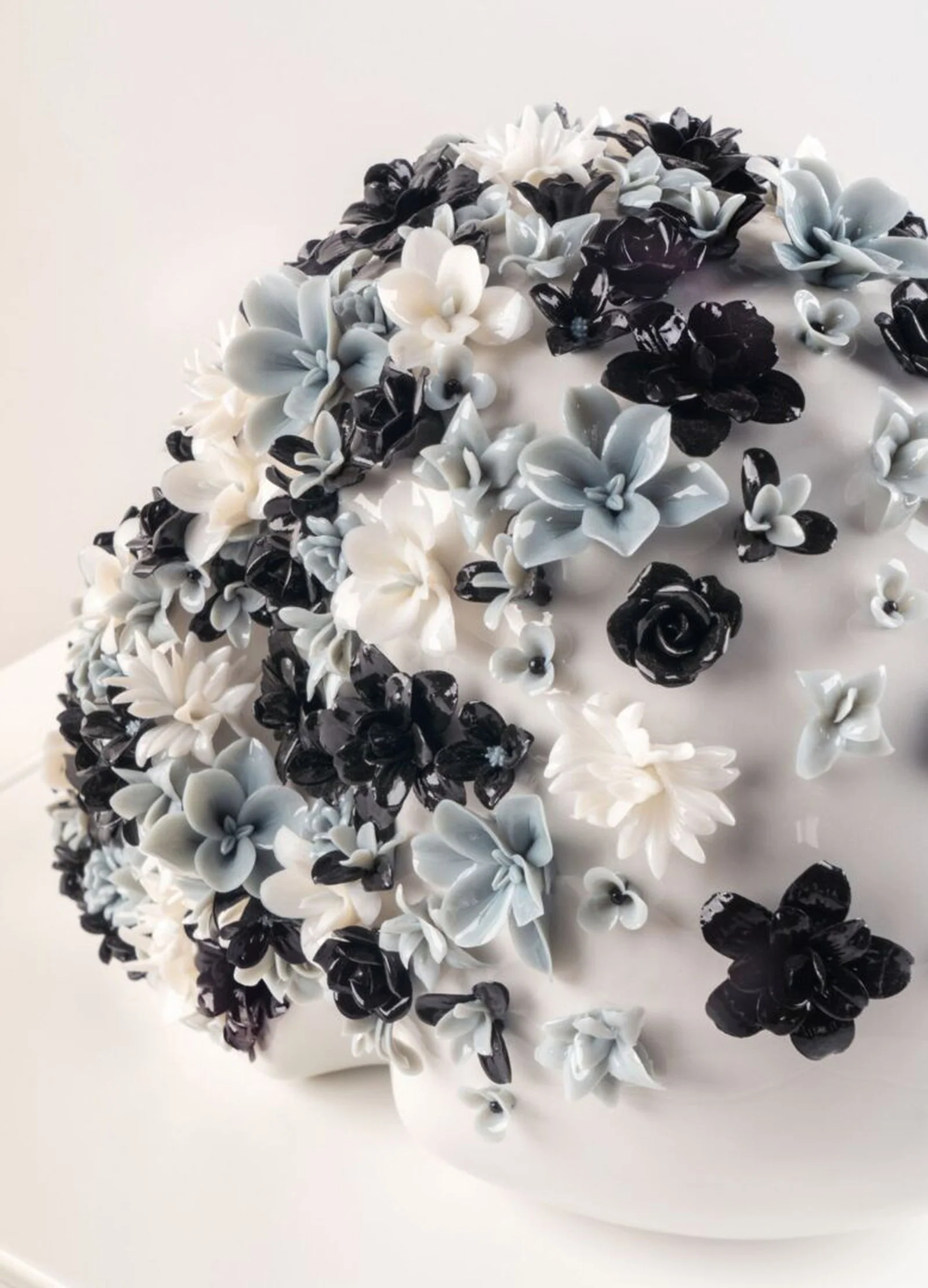 Lladro Life is Flower Sculpture Black & White Limited Edition - Image 3