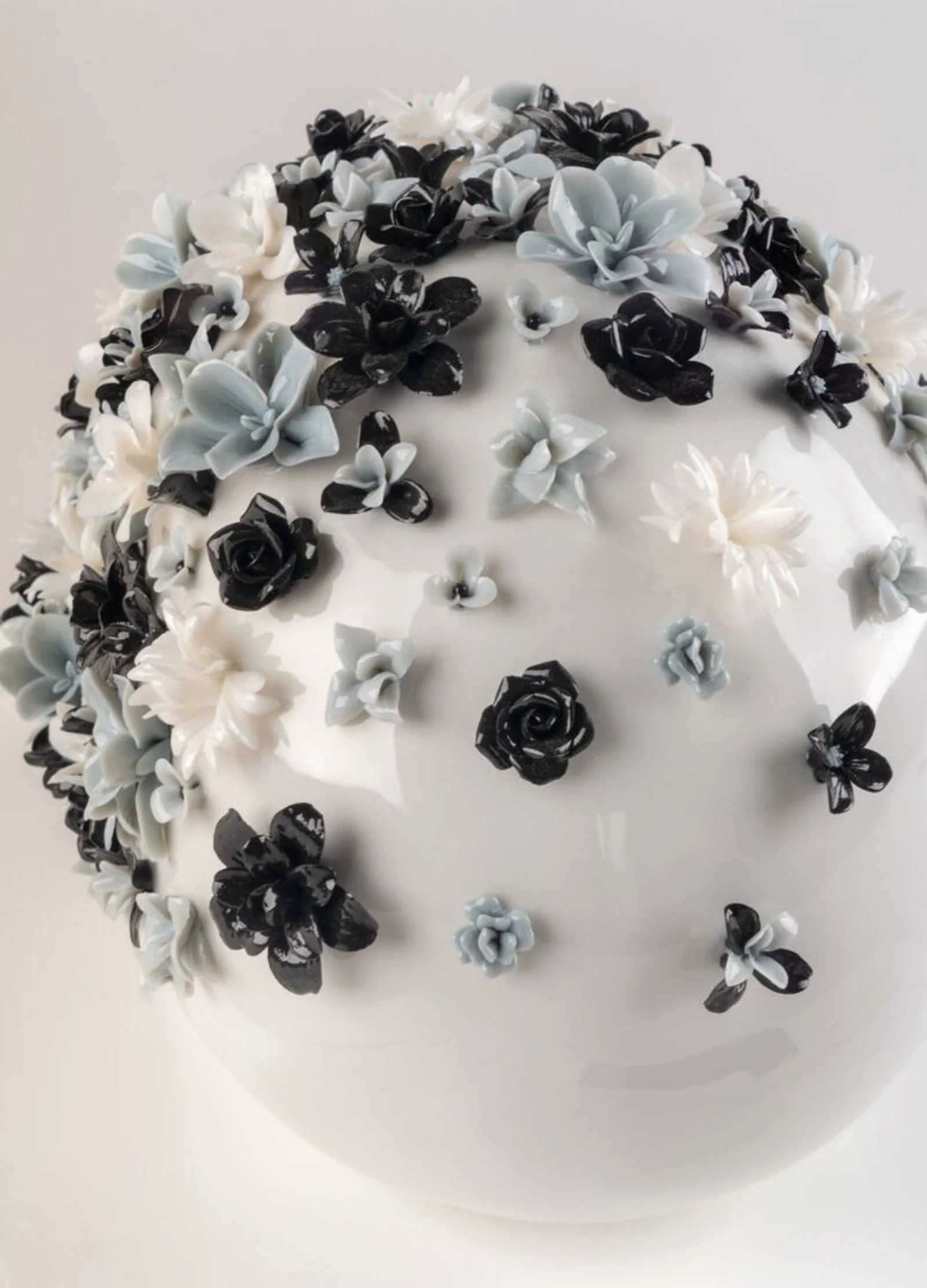Lladro Life is Flower Sculpture Black & White Limited Edition - Image 4