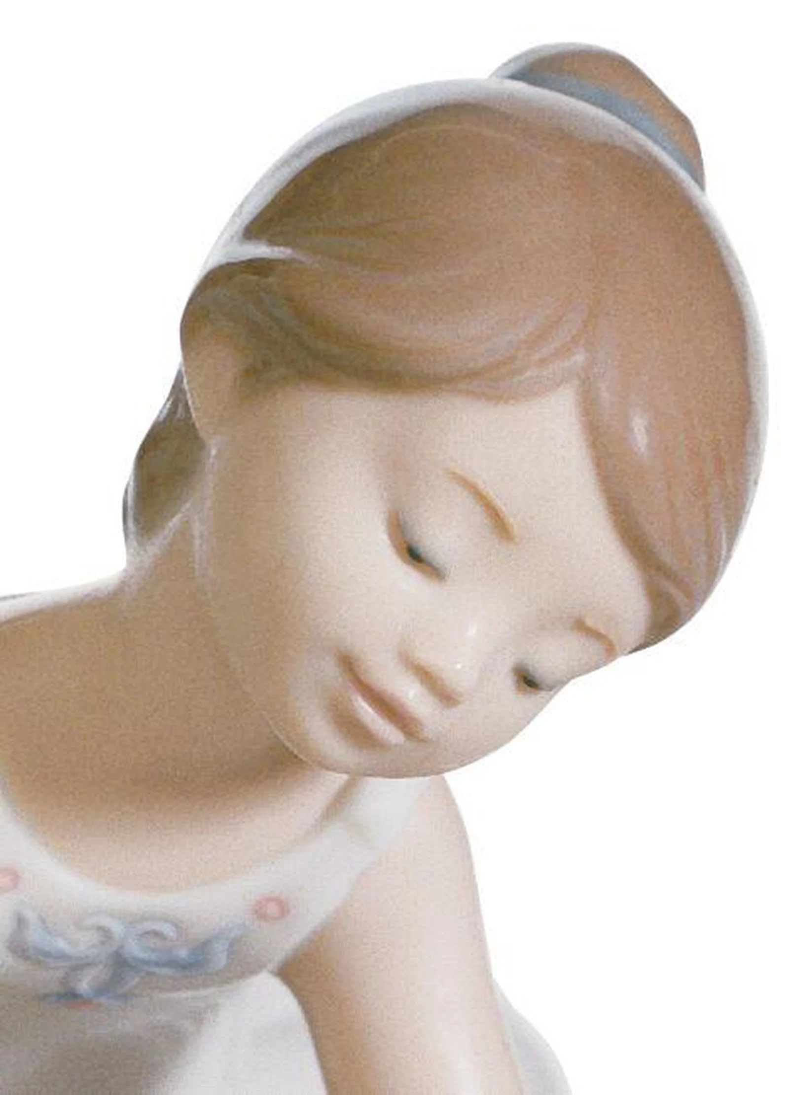 Lladro Little Ballerina I Girl Figurine - Image 3