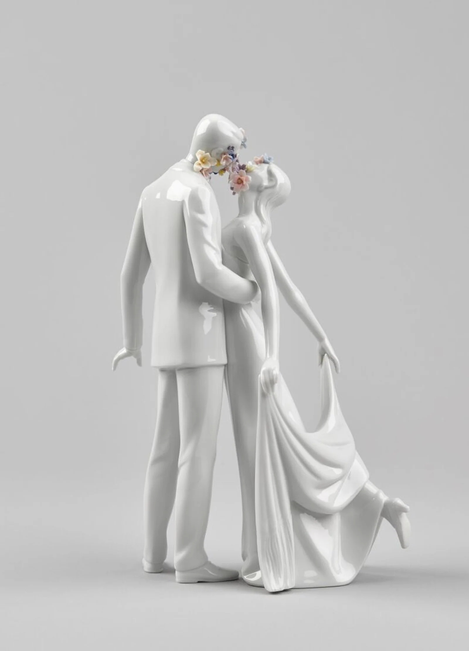 Lladro Love I Couple Figurine - Image 5