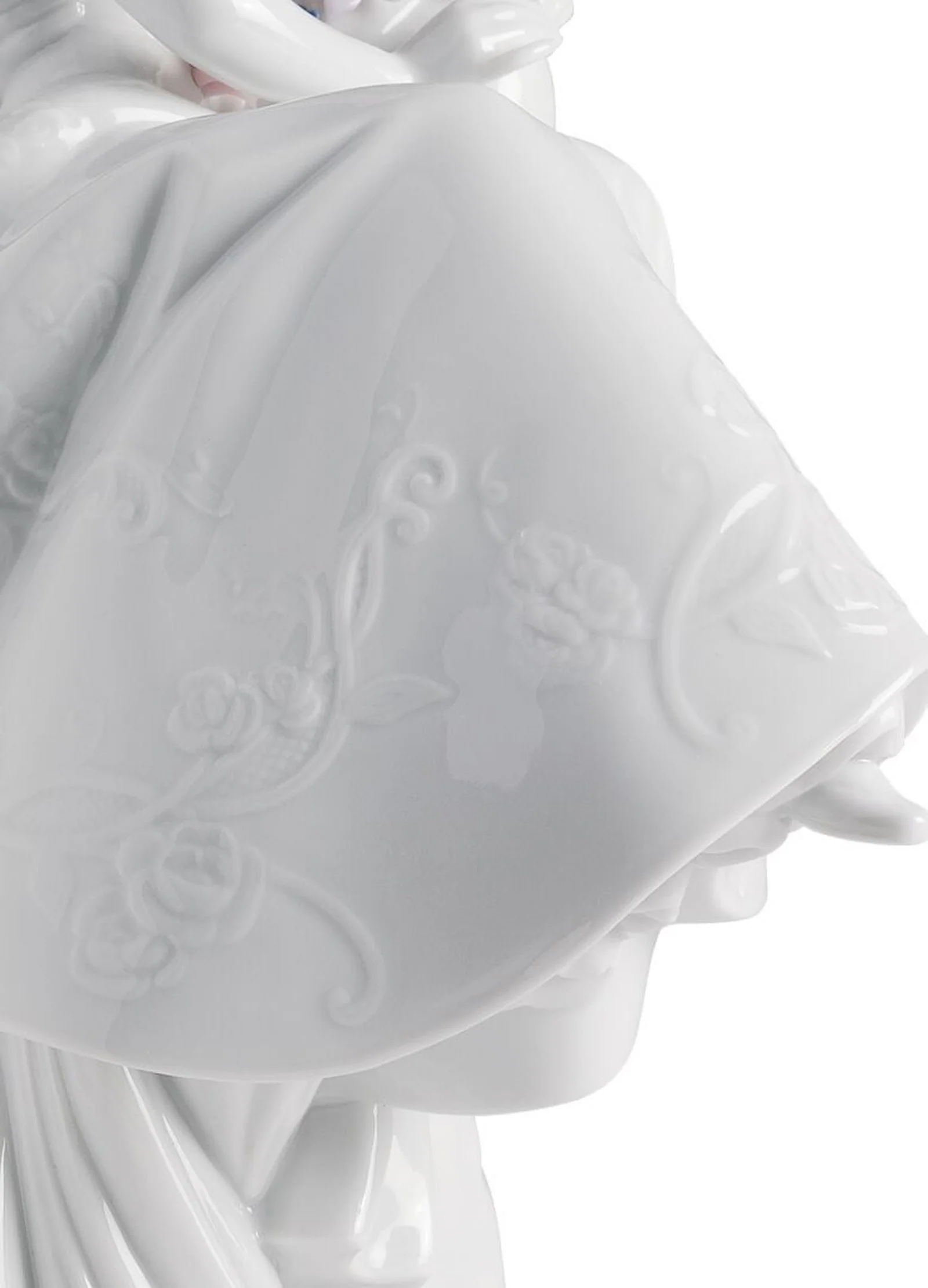 Lladro Love II Couple Figurine - Image 5