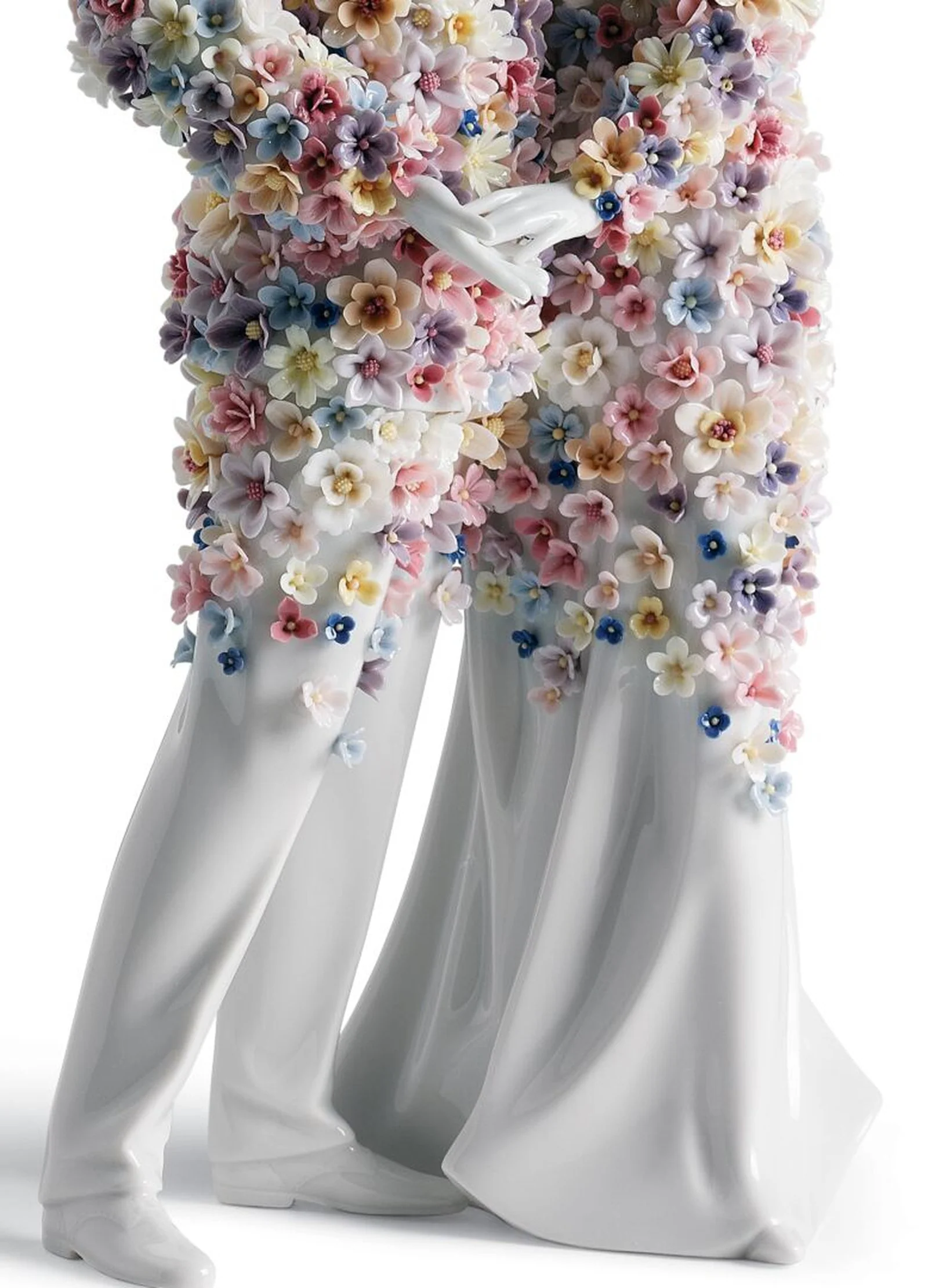 Lladro Love III Couple Sculpture - Image 2