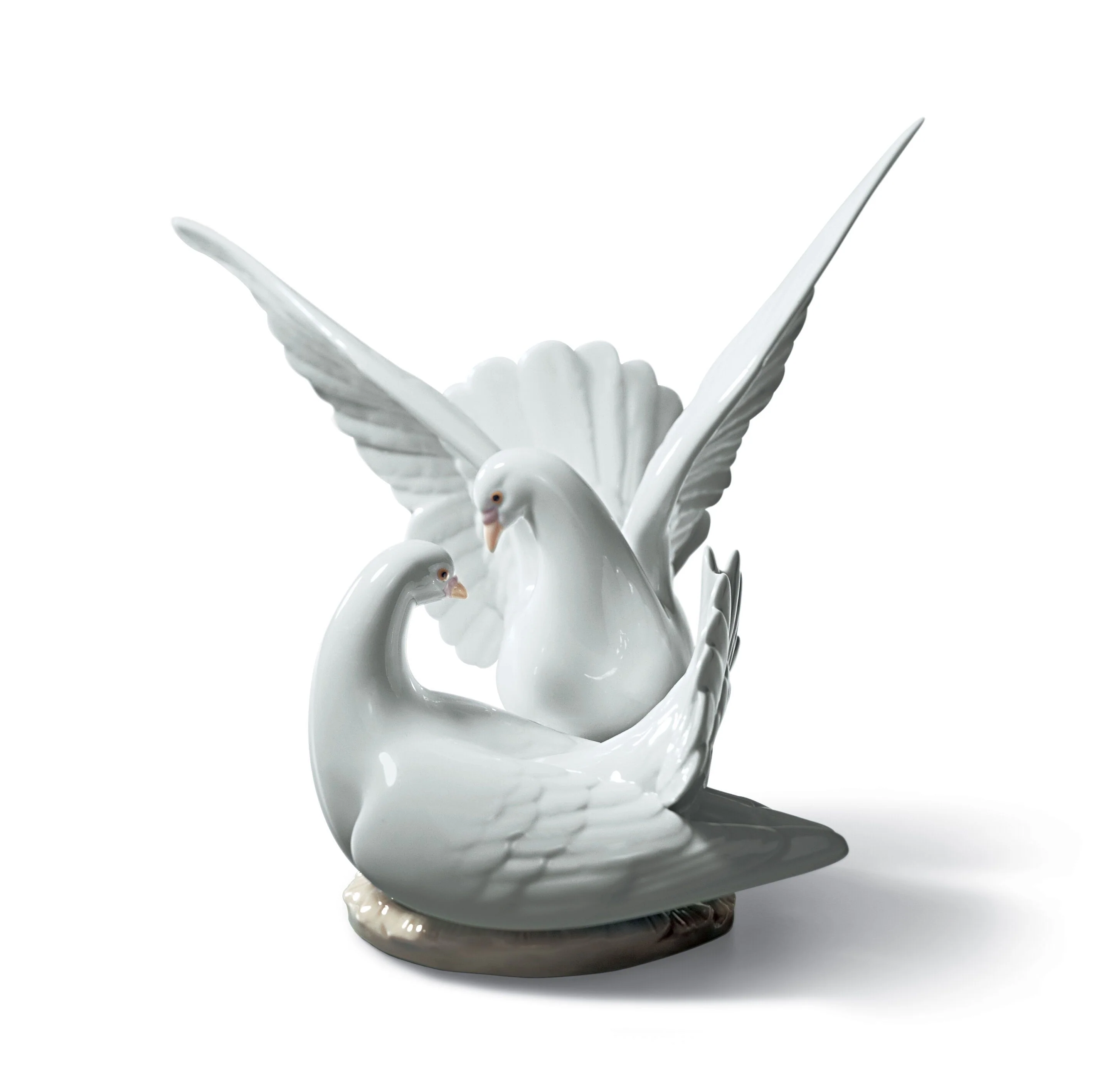Lladro Love Nest Doves Figurine - Image 2
