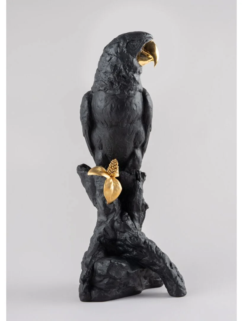 Lladro Macaw Bird - Image 3