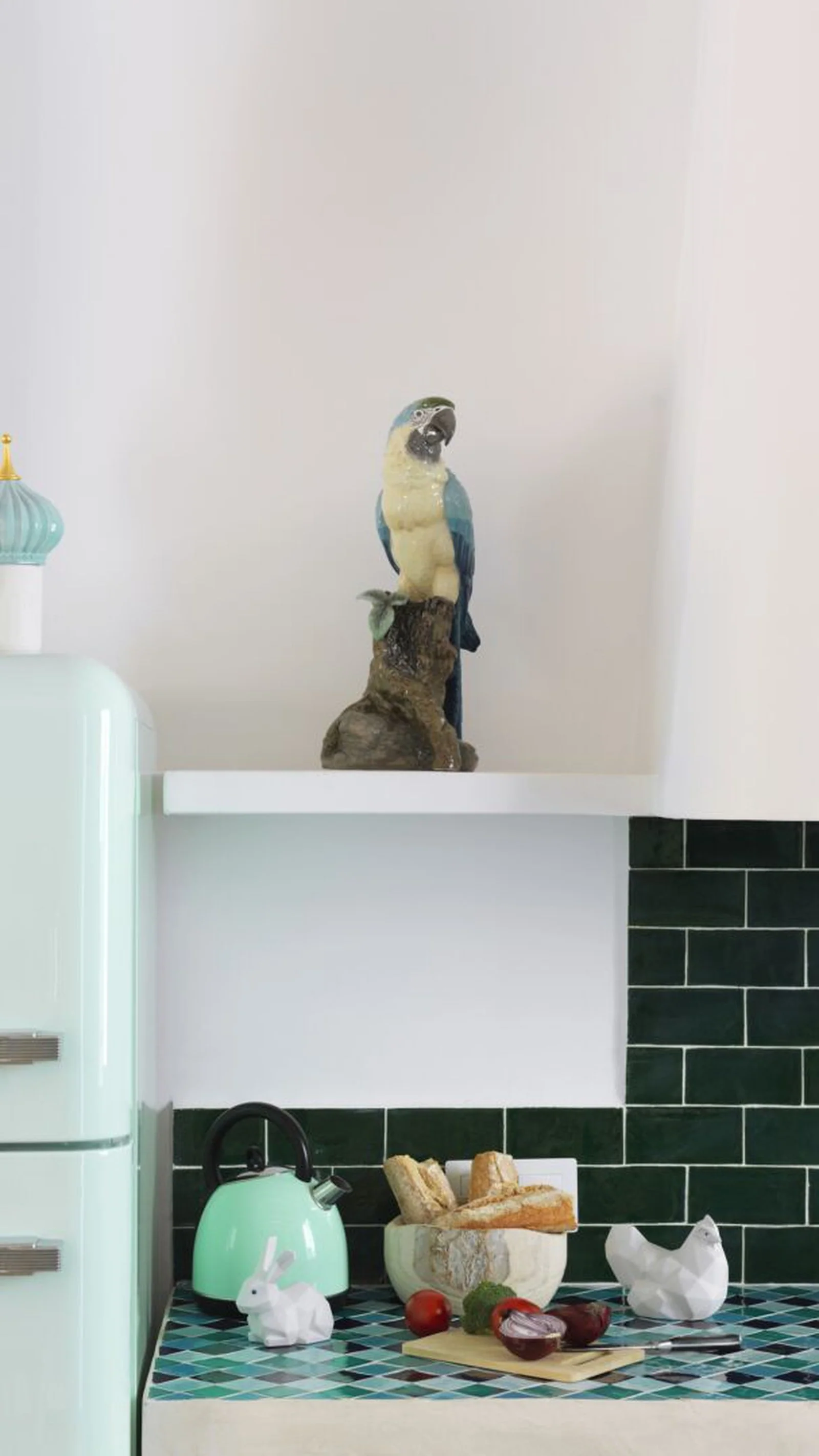 Lladro Macaw Bird Sculpture - Image 4
