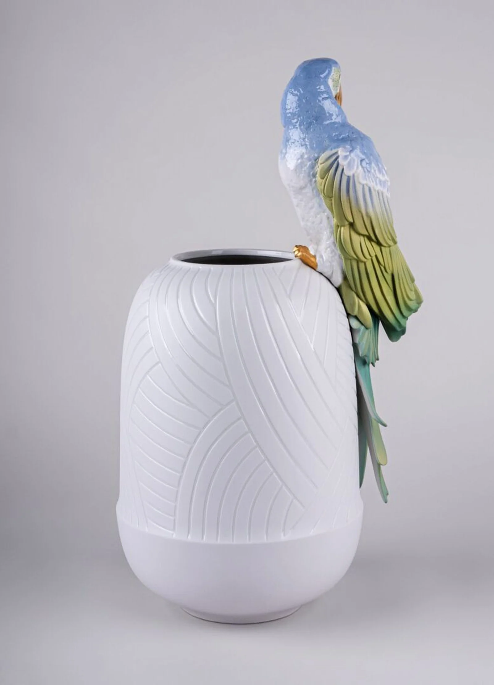 Lladro Macaw Bird Vase - Image 5