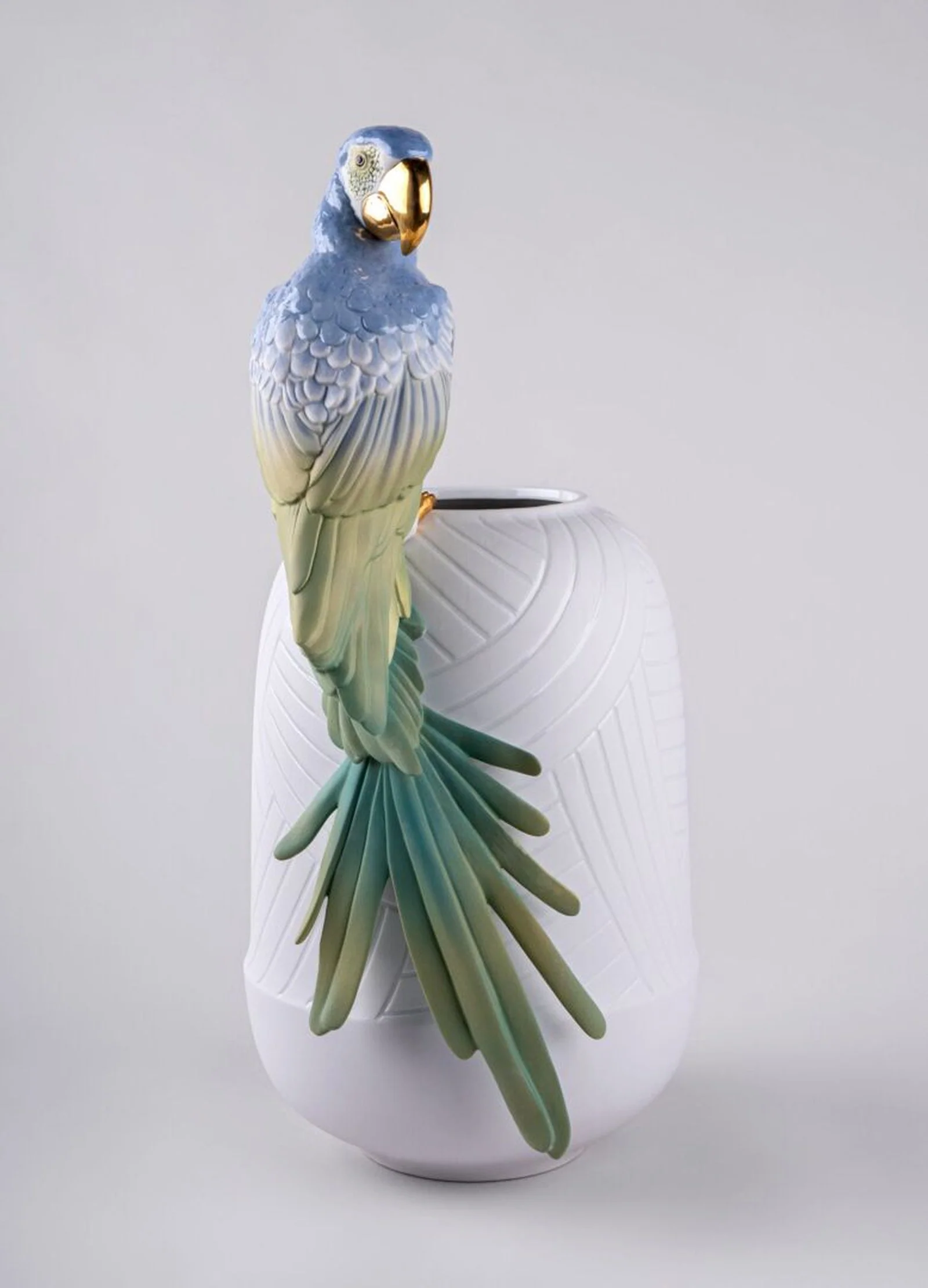 Lladro Macaw Bird Vase - Image 7