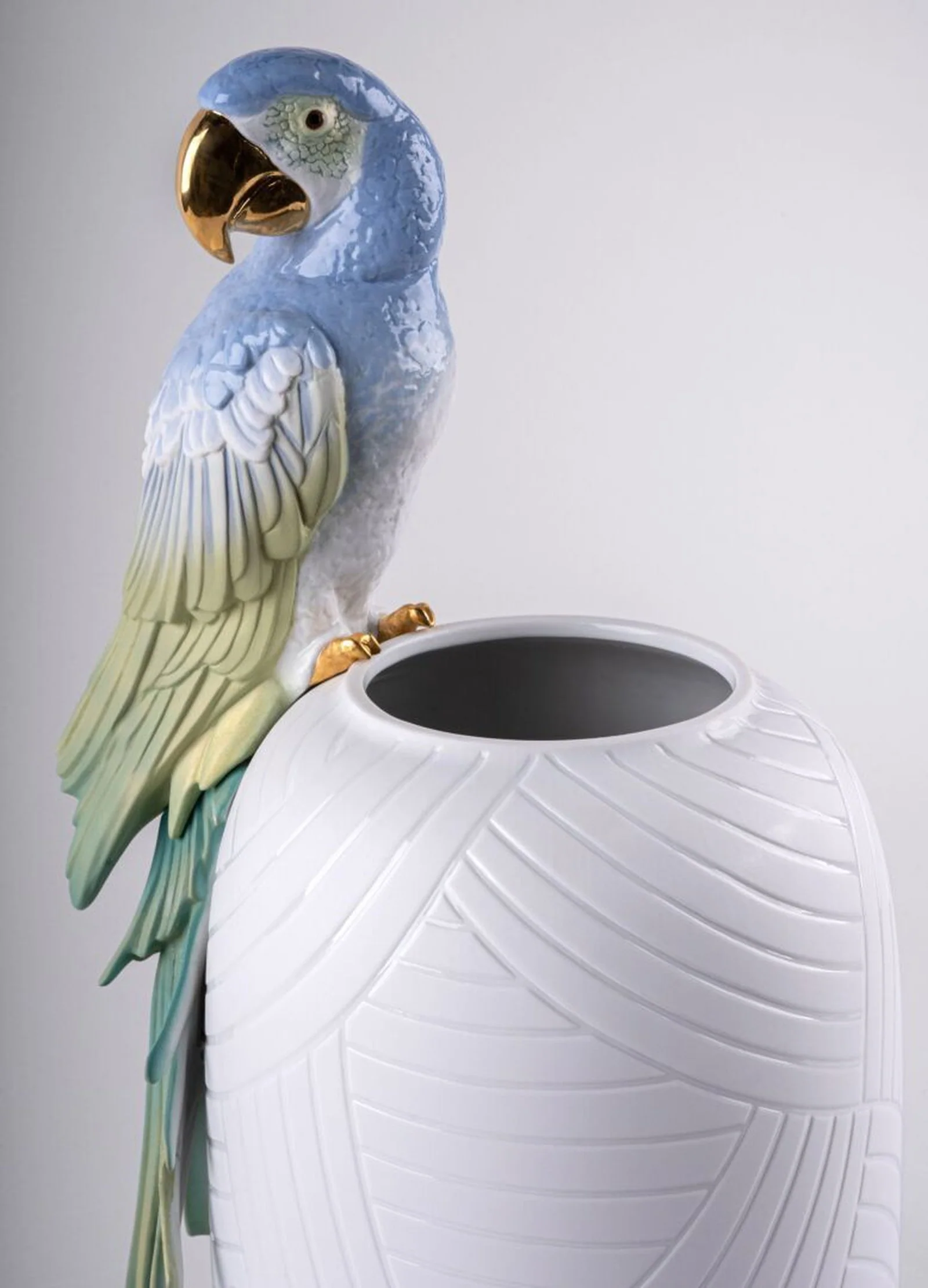 Lladro Macaw Bird Vase - Image 8