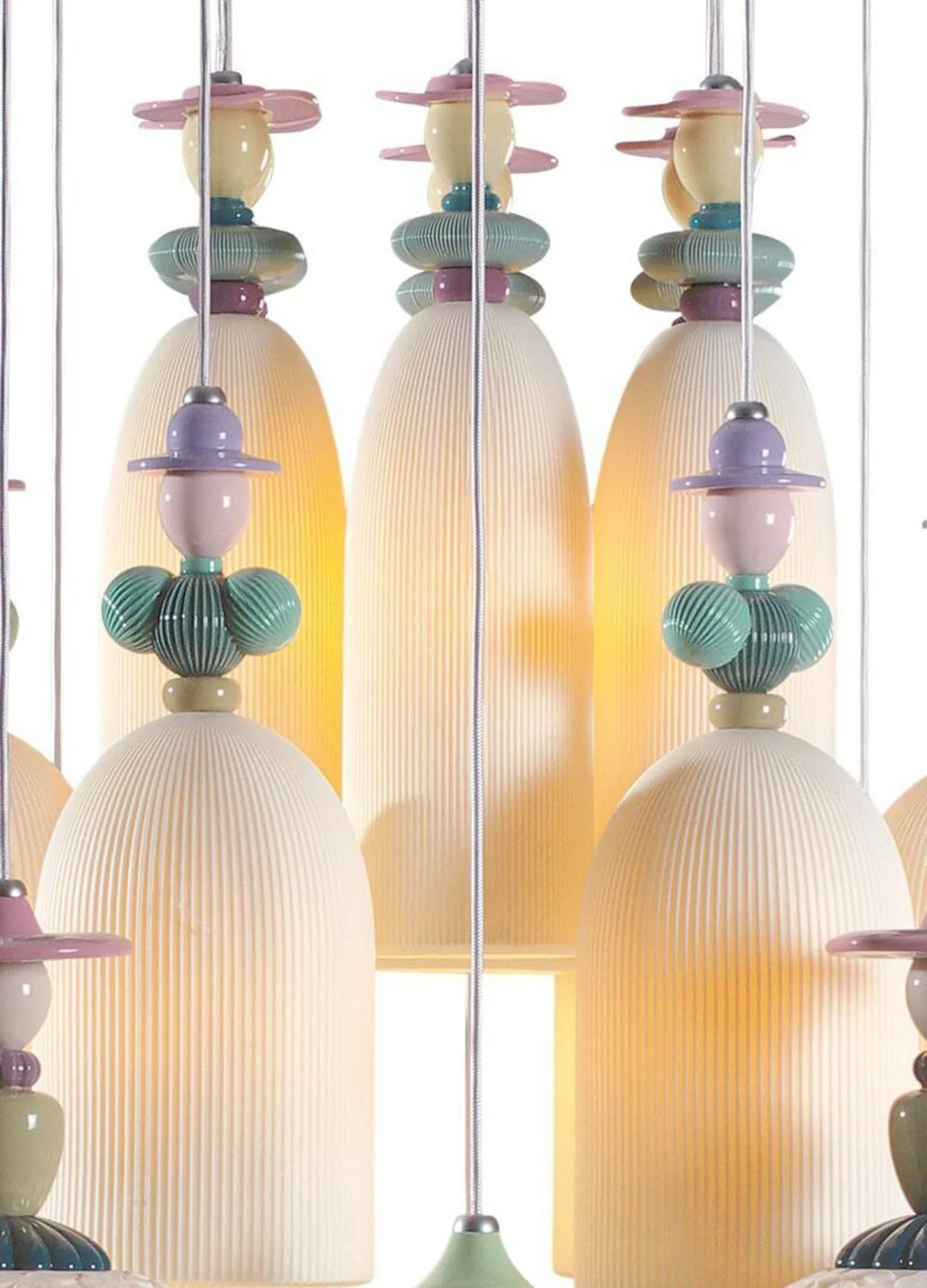 Lladro Mademoiselle 24 Lights Strolling Through Blossoms Chandelier (US) - Image 2