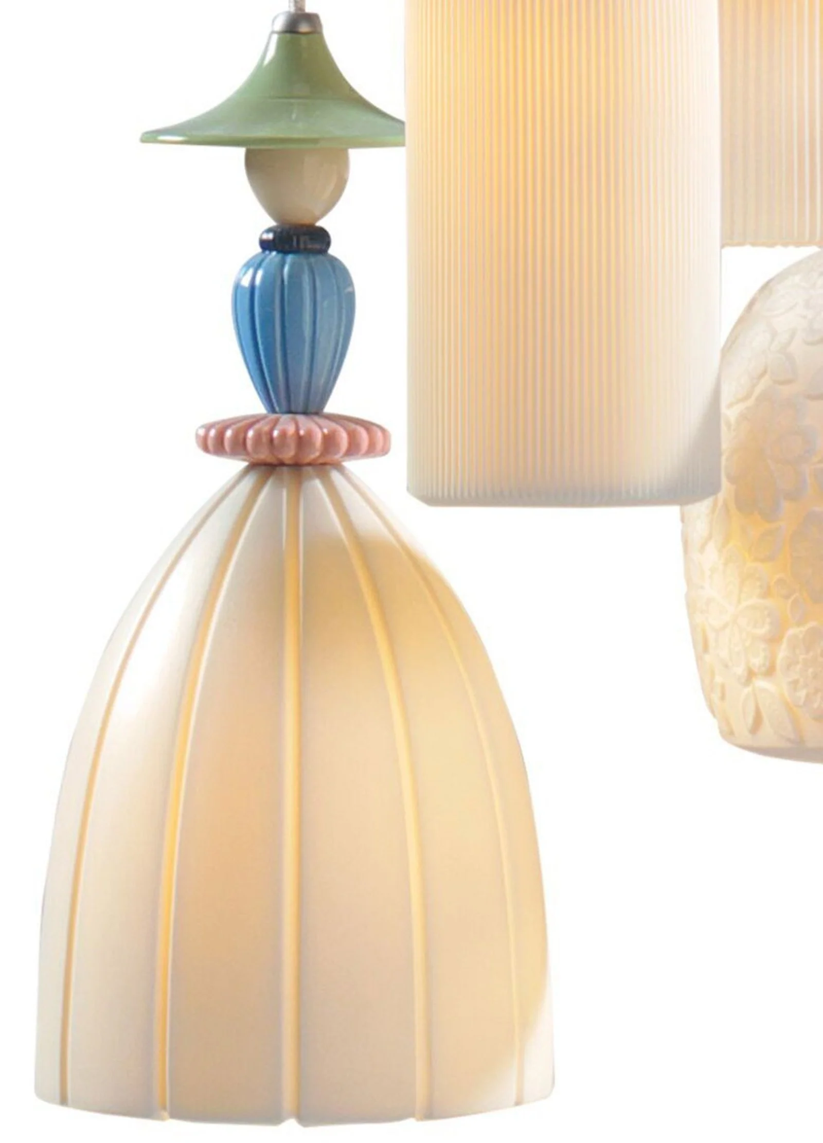 Lladro Mademoiselle 4 Lights Walking On The Beach Ceiling Lamp (US) - Image 2