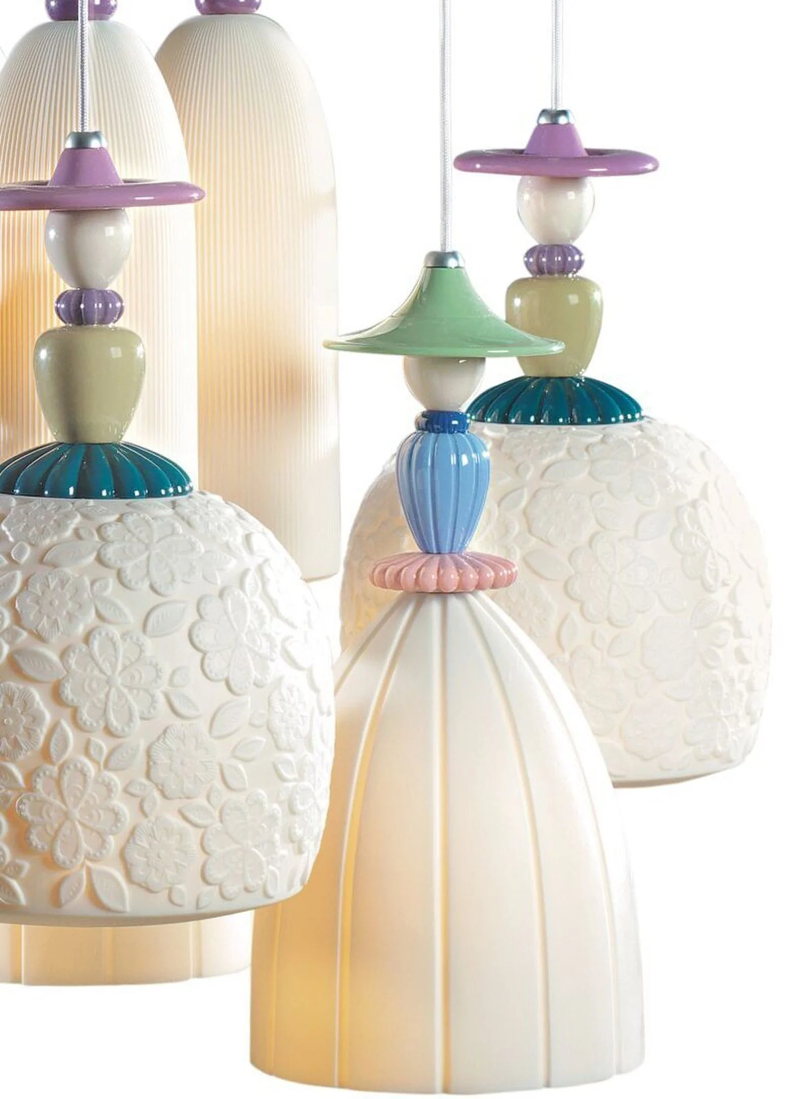 Lladro Madermoiselle 9 Lights Seaside Dreams Chandelier (US) - Image 3