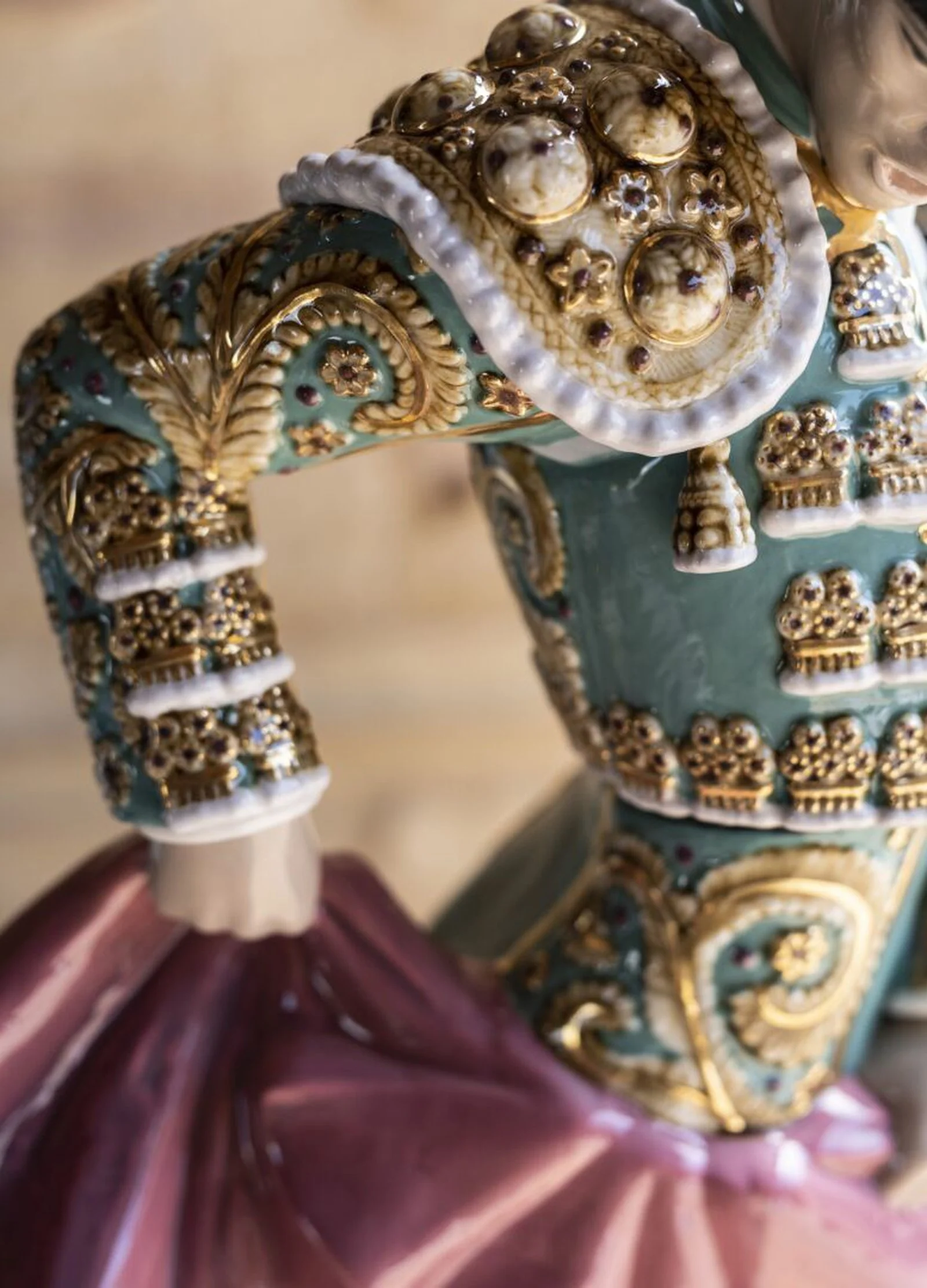 Lladro Matador Man Sculpture Green Outfit Limited Edition - Image 4