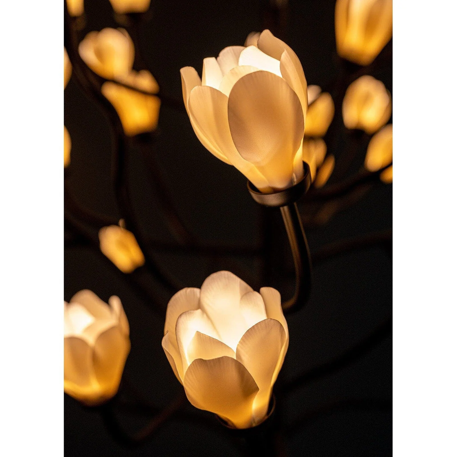 Lladro Mokuren Chandelier - Image 5