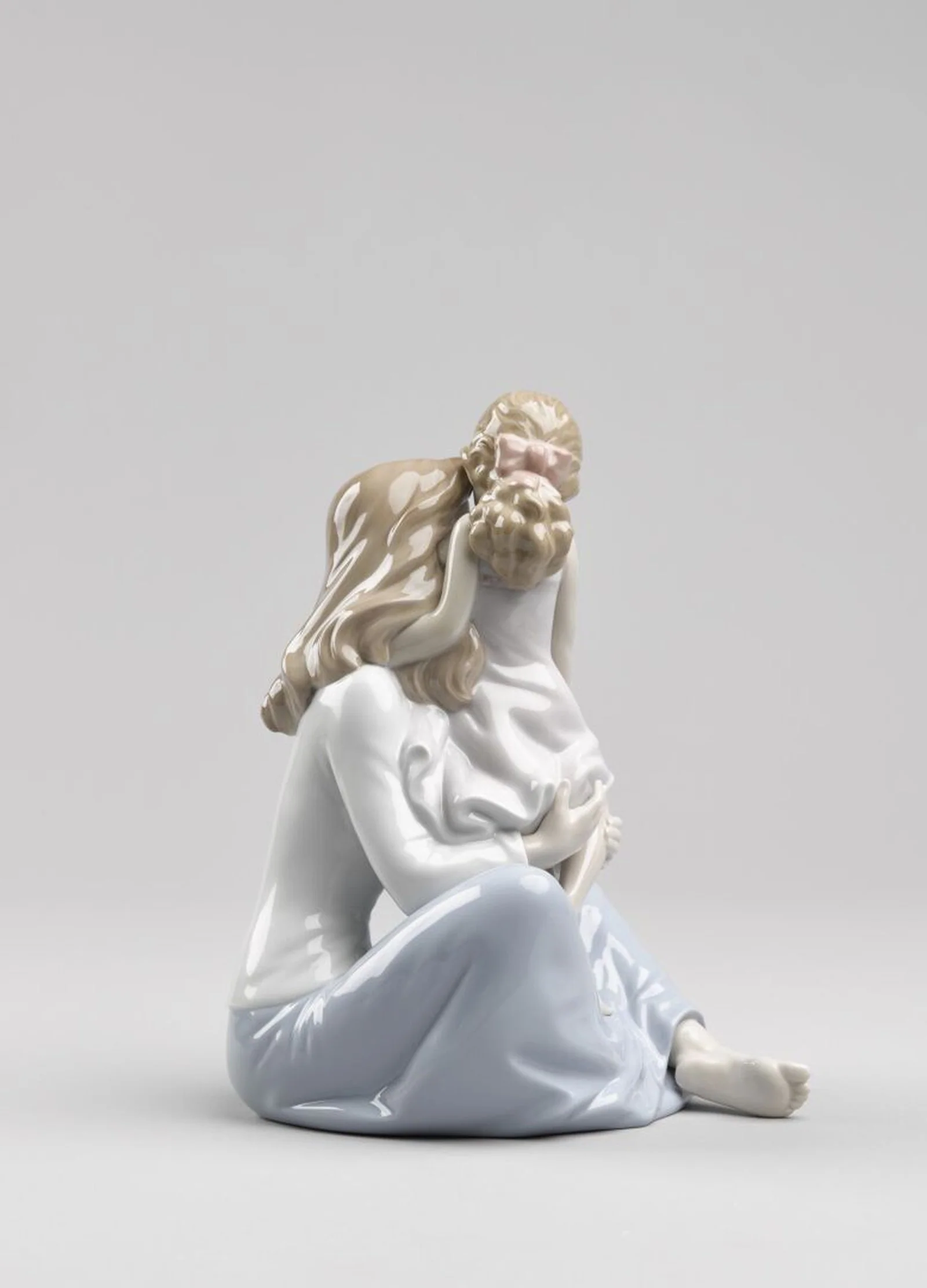 Lladro Mommy's Little Girl Mother Figurine - Image 7
