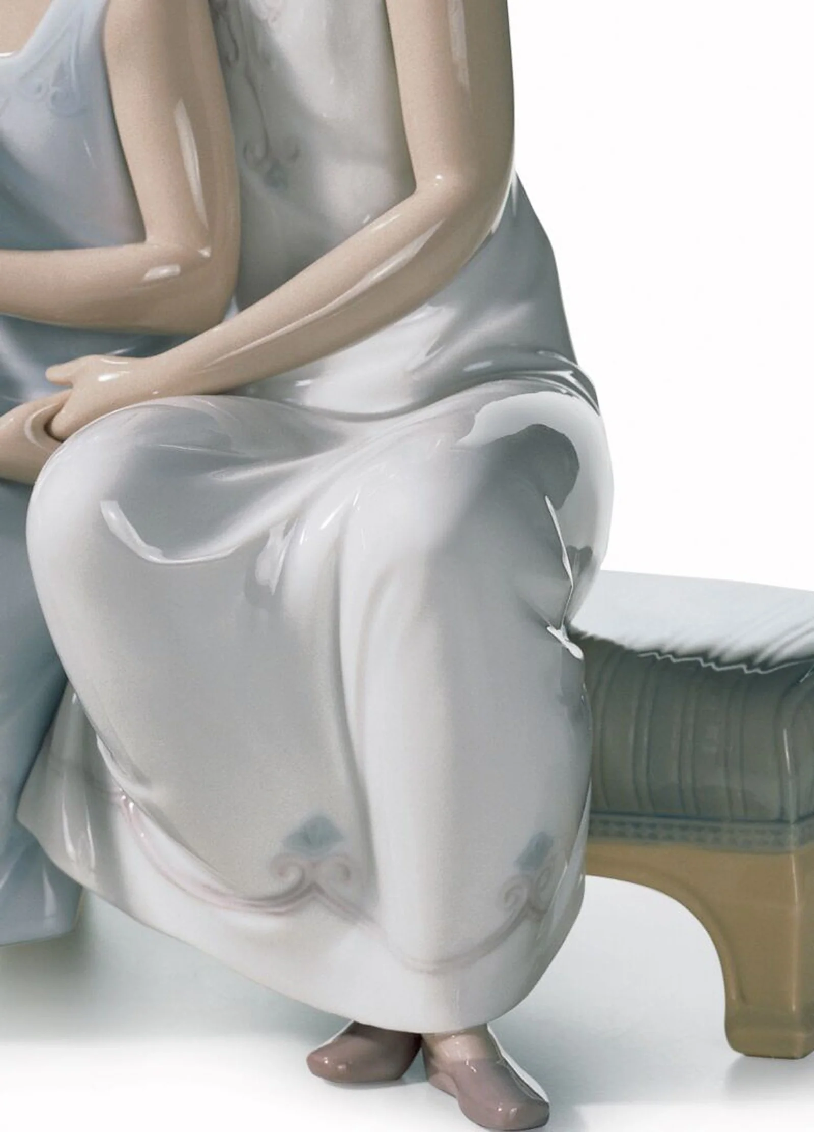 Lladro My Sister My Friend Figurine - Image 2