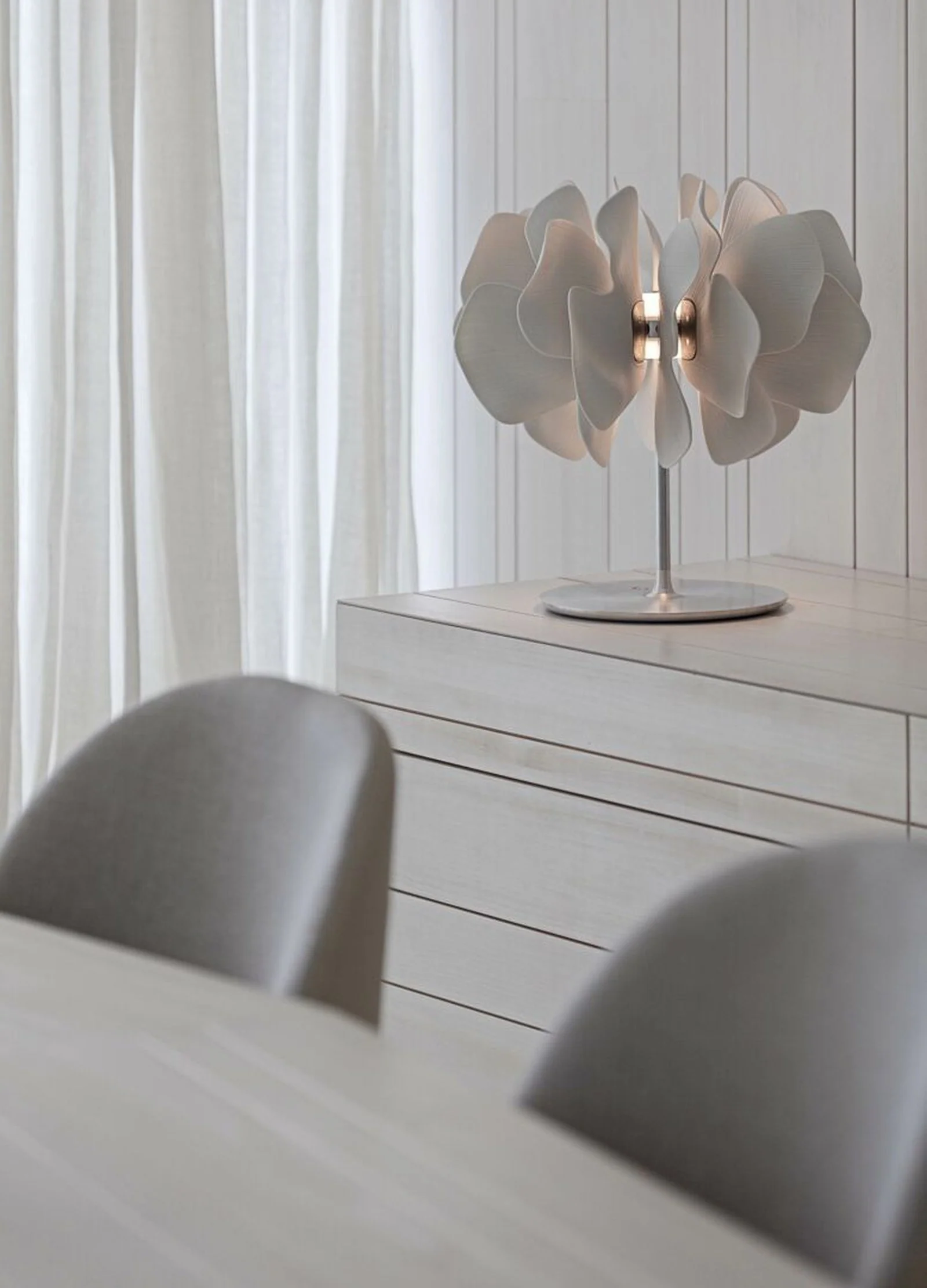 Lladro Nightbloom Table Lamp by Marcel Wanders (US) - Image 10