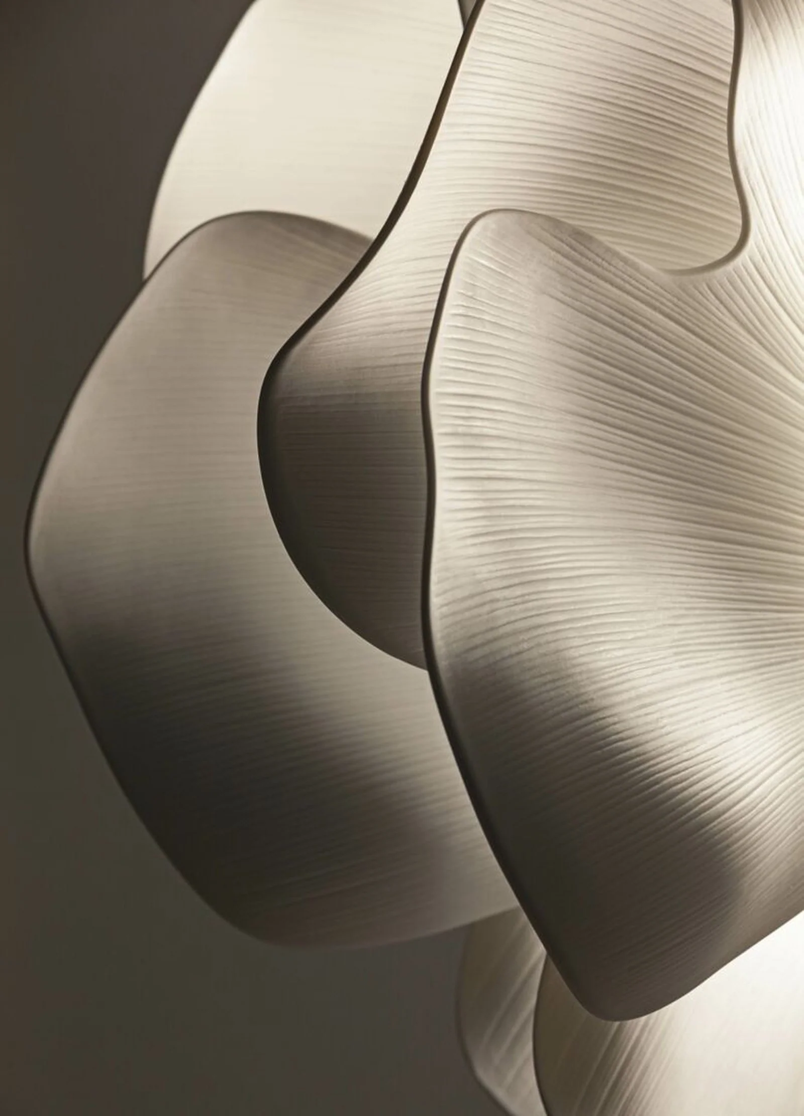 Lladro Nightbloom Table Lamp by Marcel Wanders (US) - Image 9