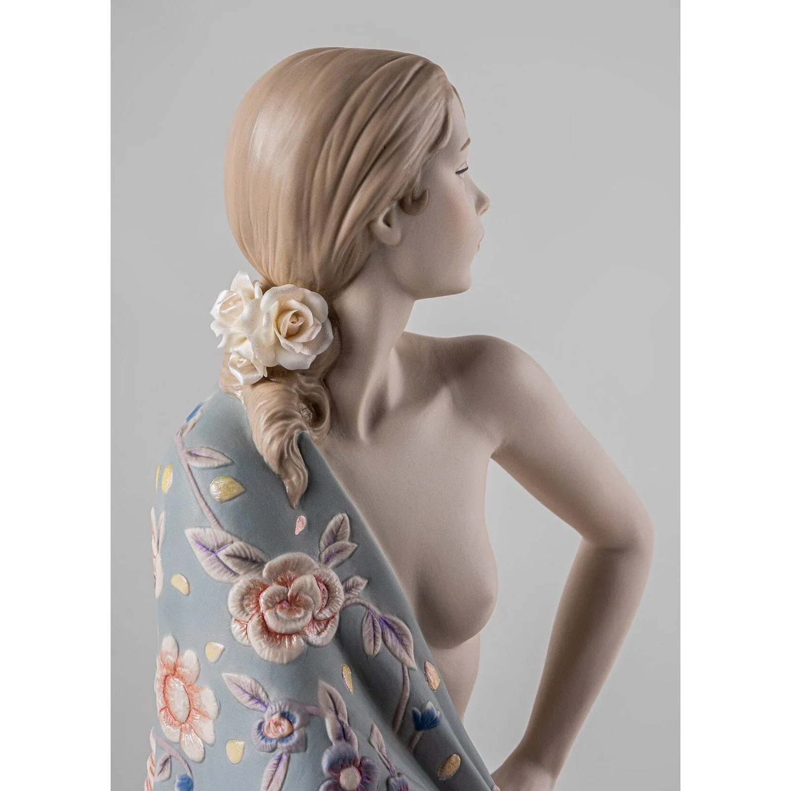 Lladro Nude With Shawl (Metallic) - Image 4