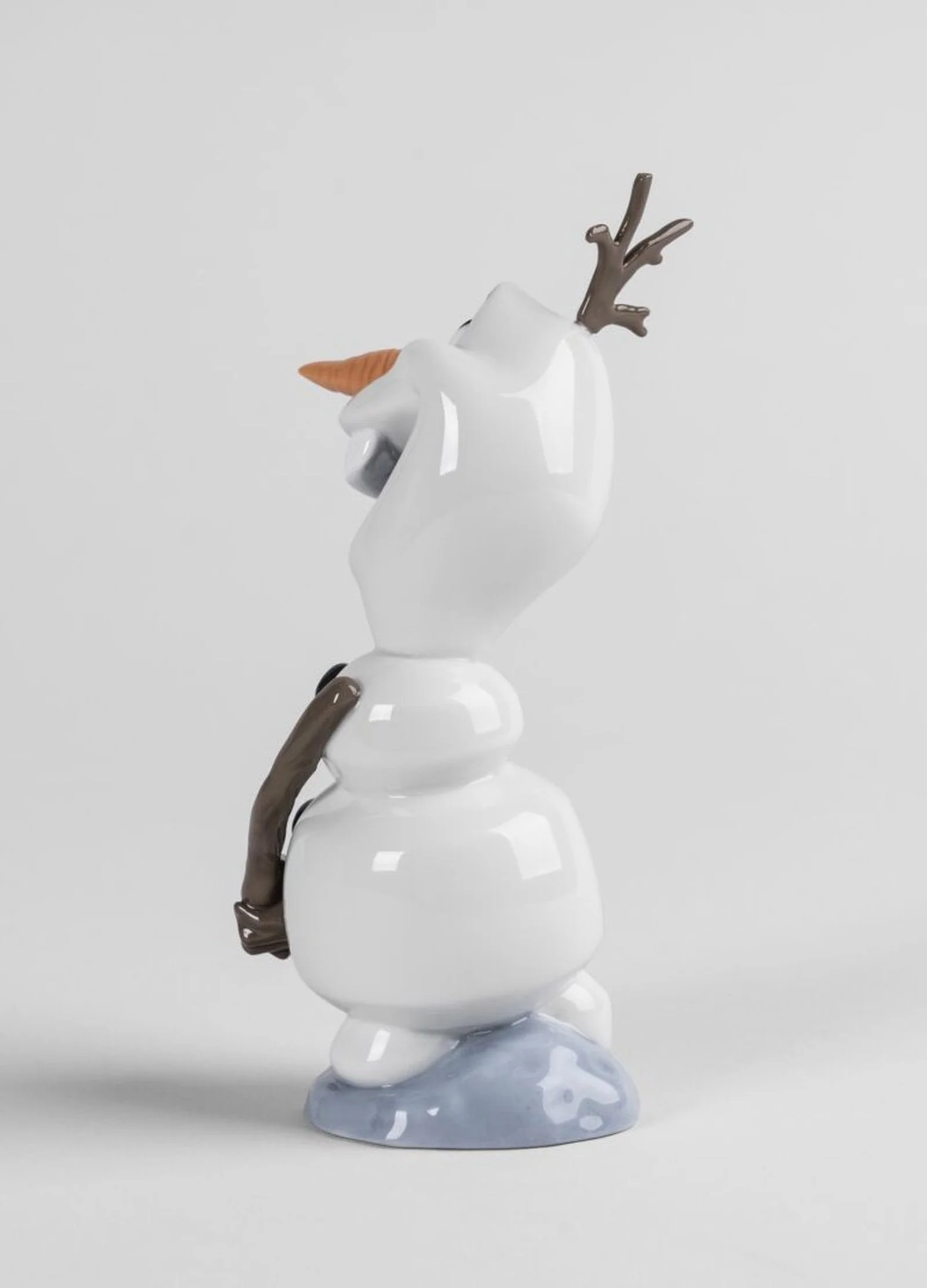 Lladro Olaf Figurine - Image 3