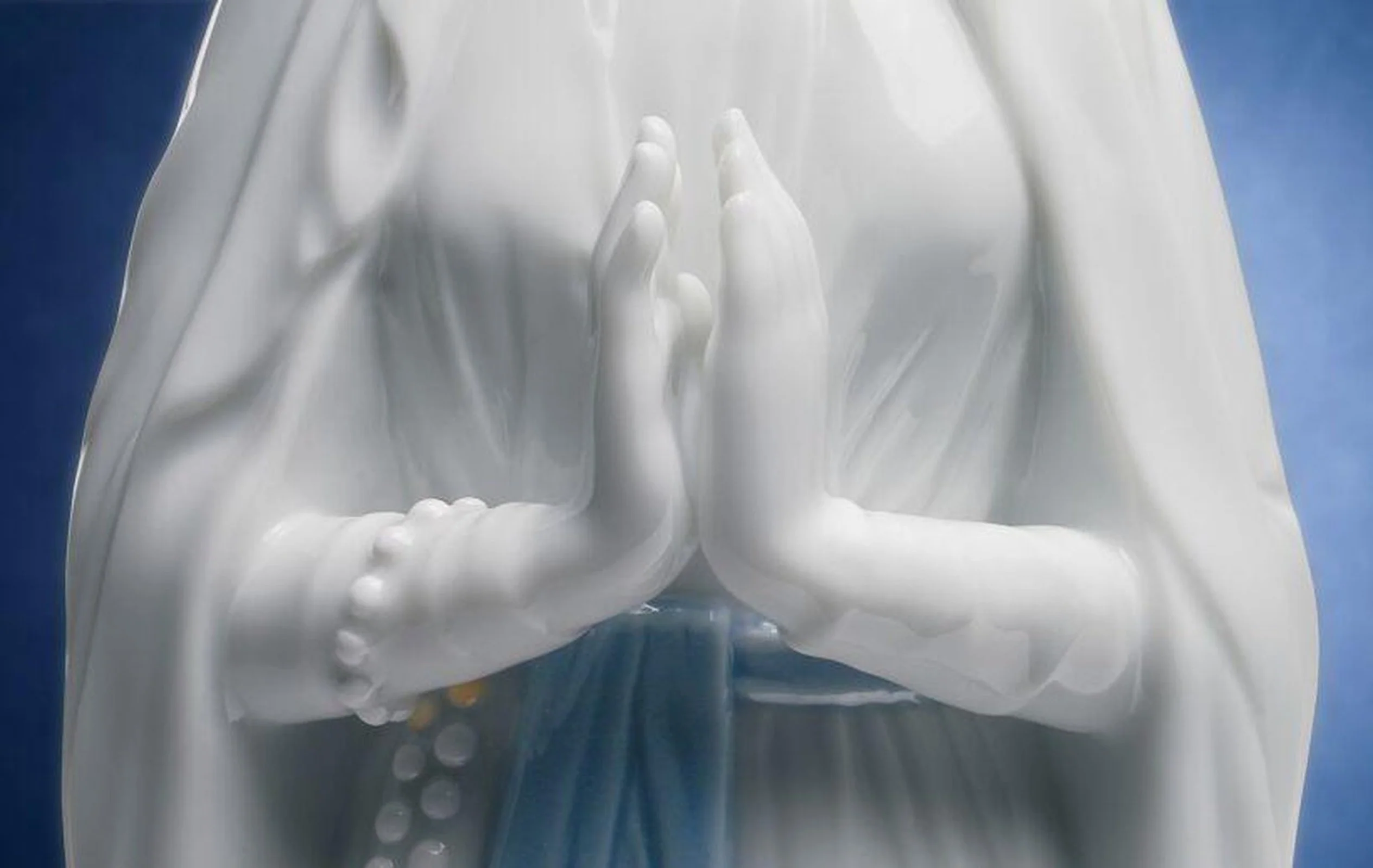 Lladro Our Lady of Lourdes Figurine - Image 4