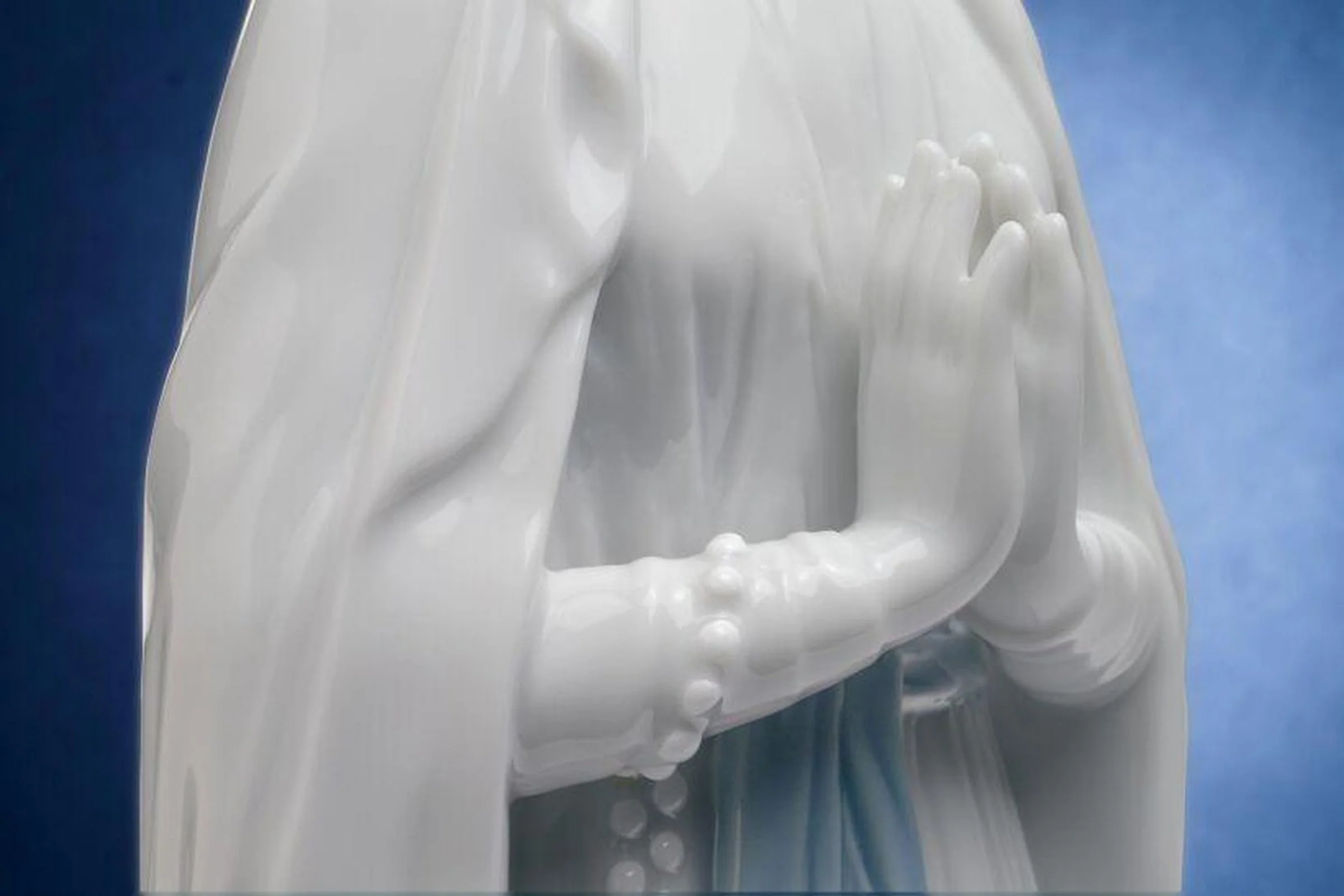 Lladro Our Lady of Lourdes Figurine - Image 5