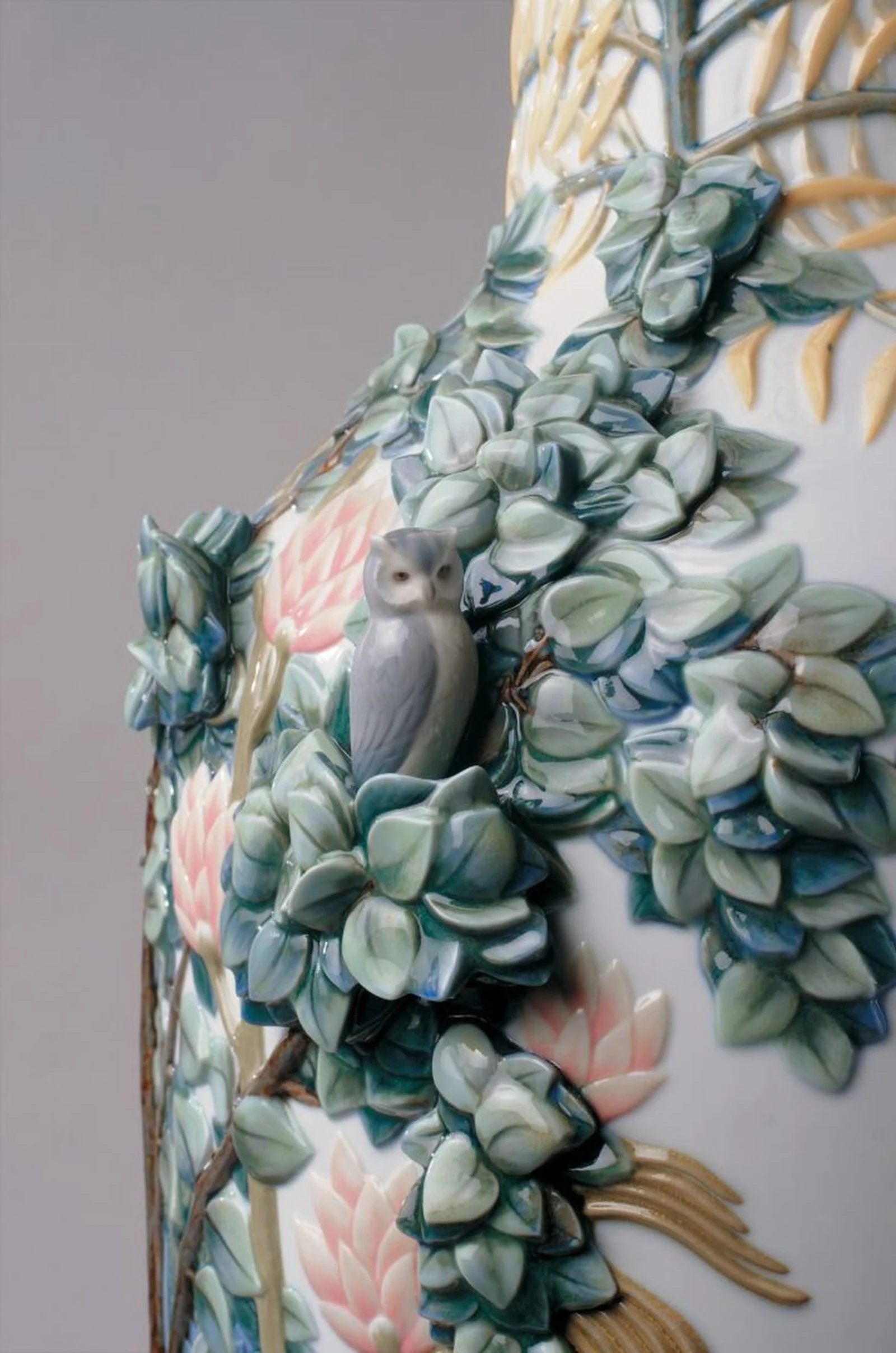 Lladro Paradise Vase Sculpture - Limited Edition - Image 6
