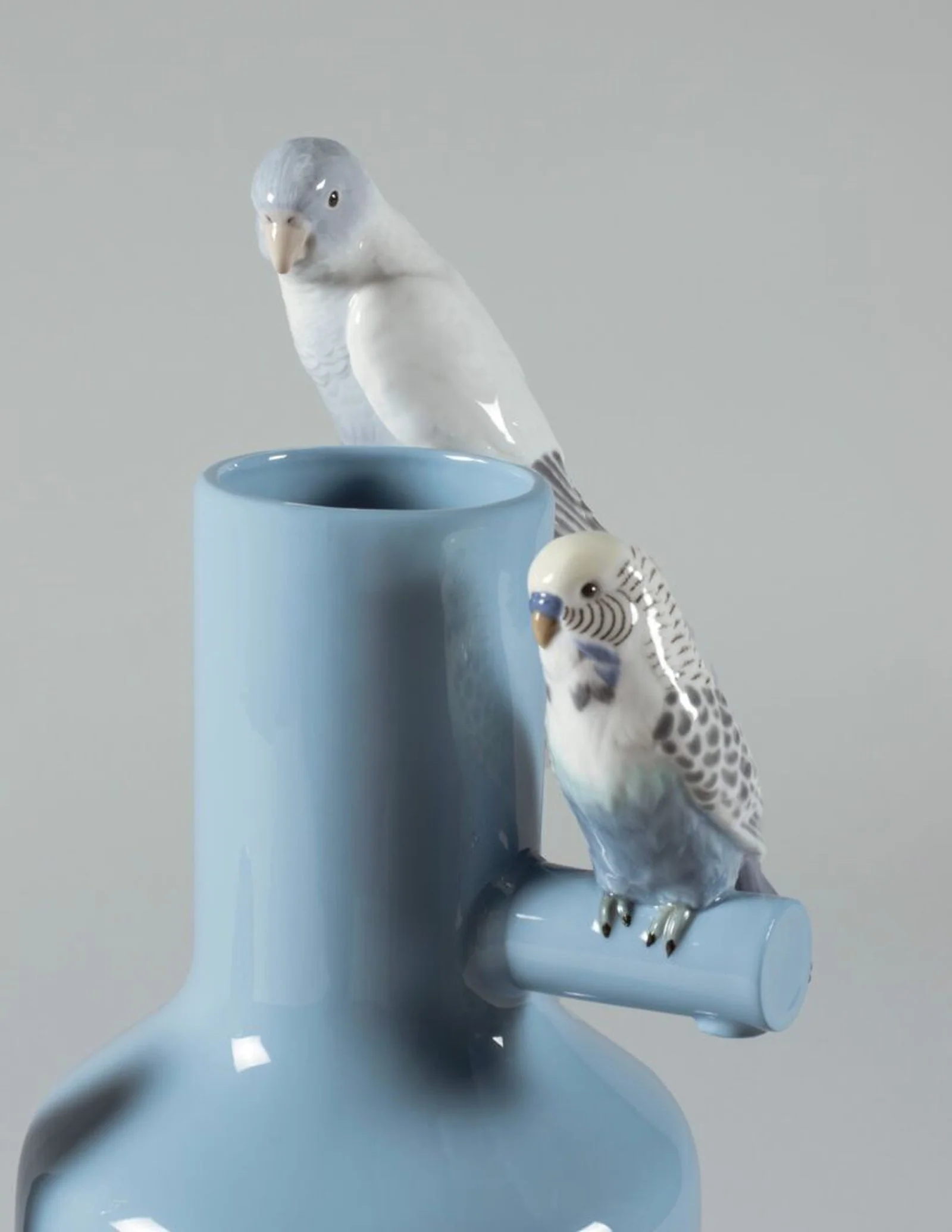 Lladro Parrot Parade Vase - Image 8
