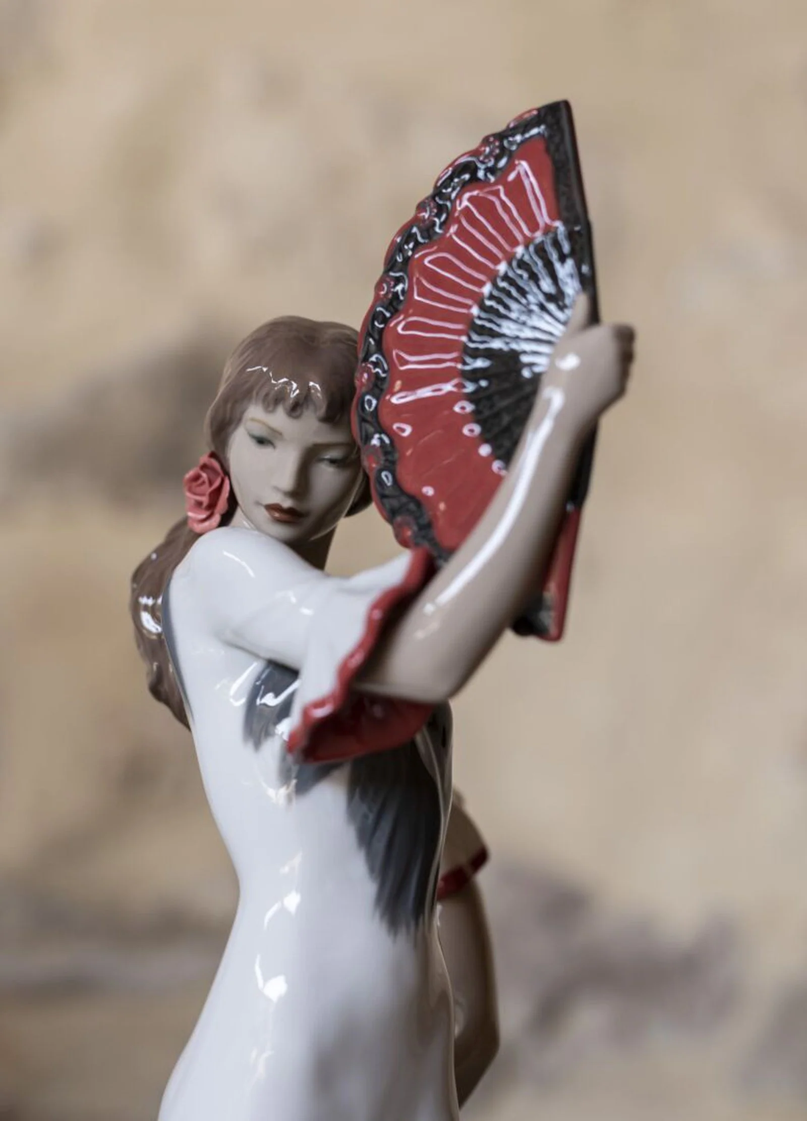 Lladro Passion and Soul Flamenco Woman Figurine - Image 4