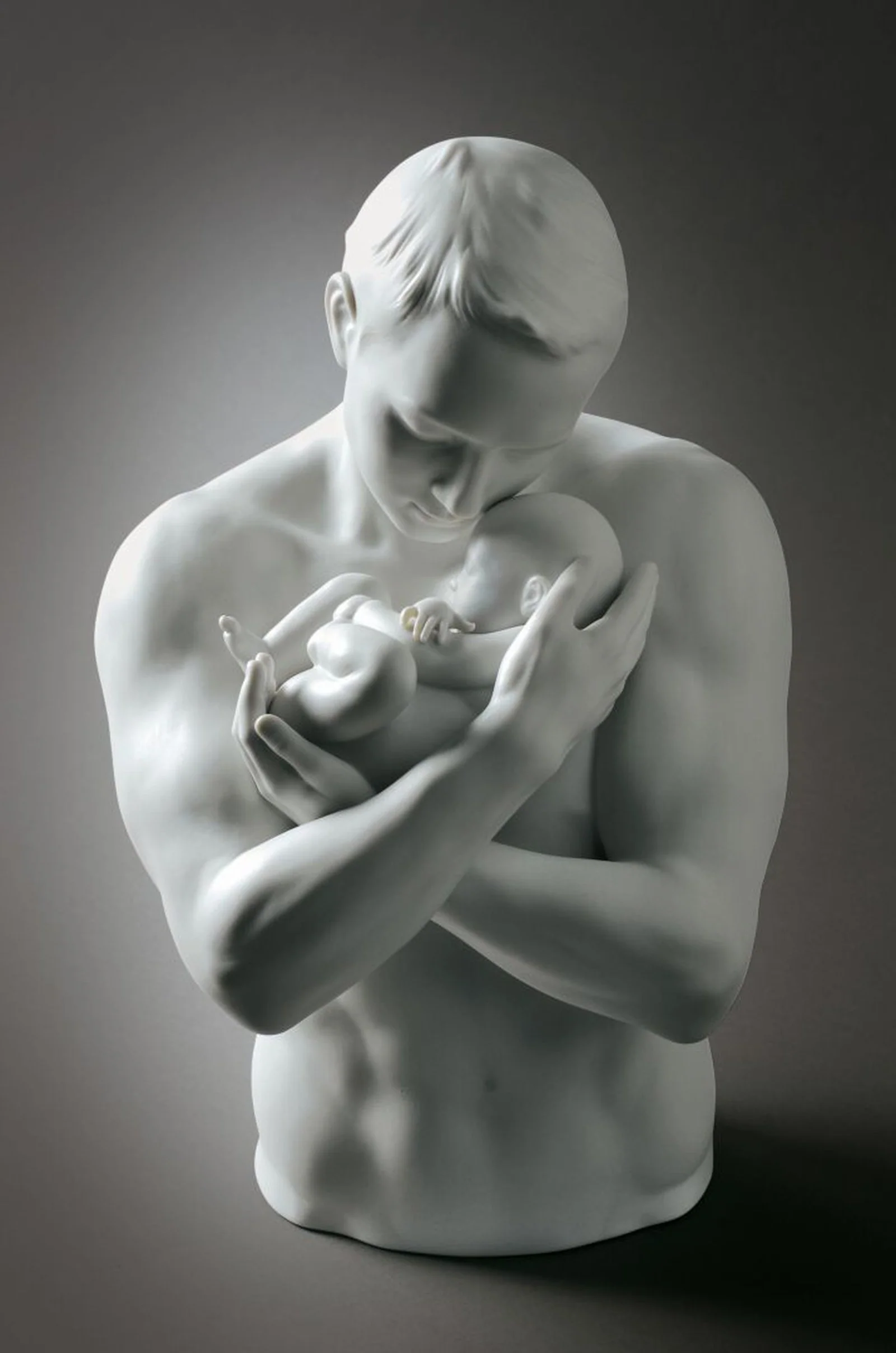 Lladro Paternal Protection Figurine - Image 3