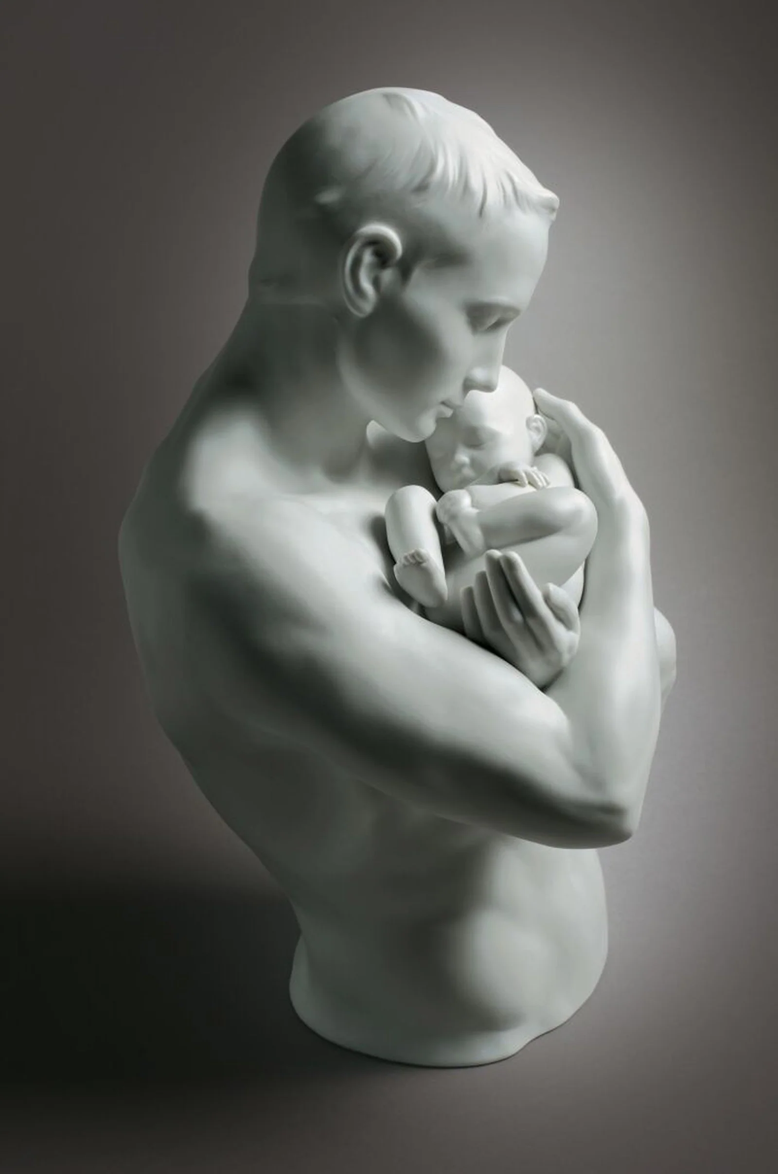 Lladro Paternal Protection Figurine - Image 5