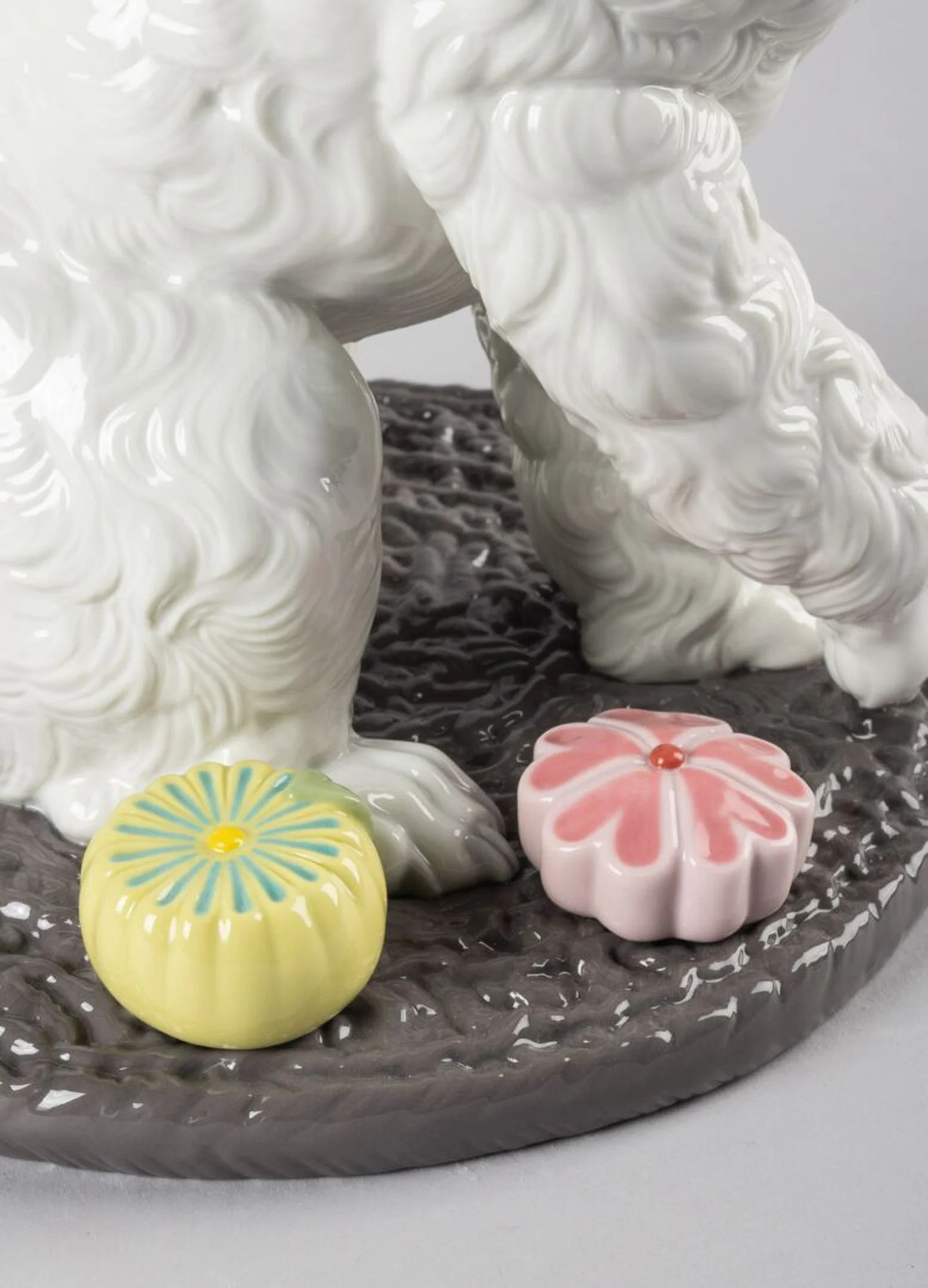 Lladro Poodle With Mochis Dog Figurine - Image 6