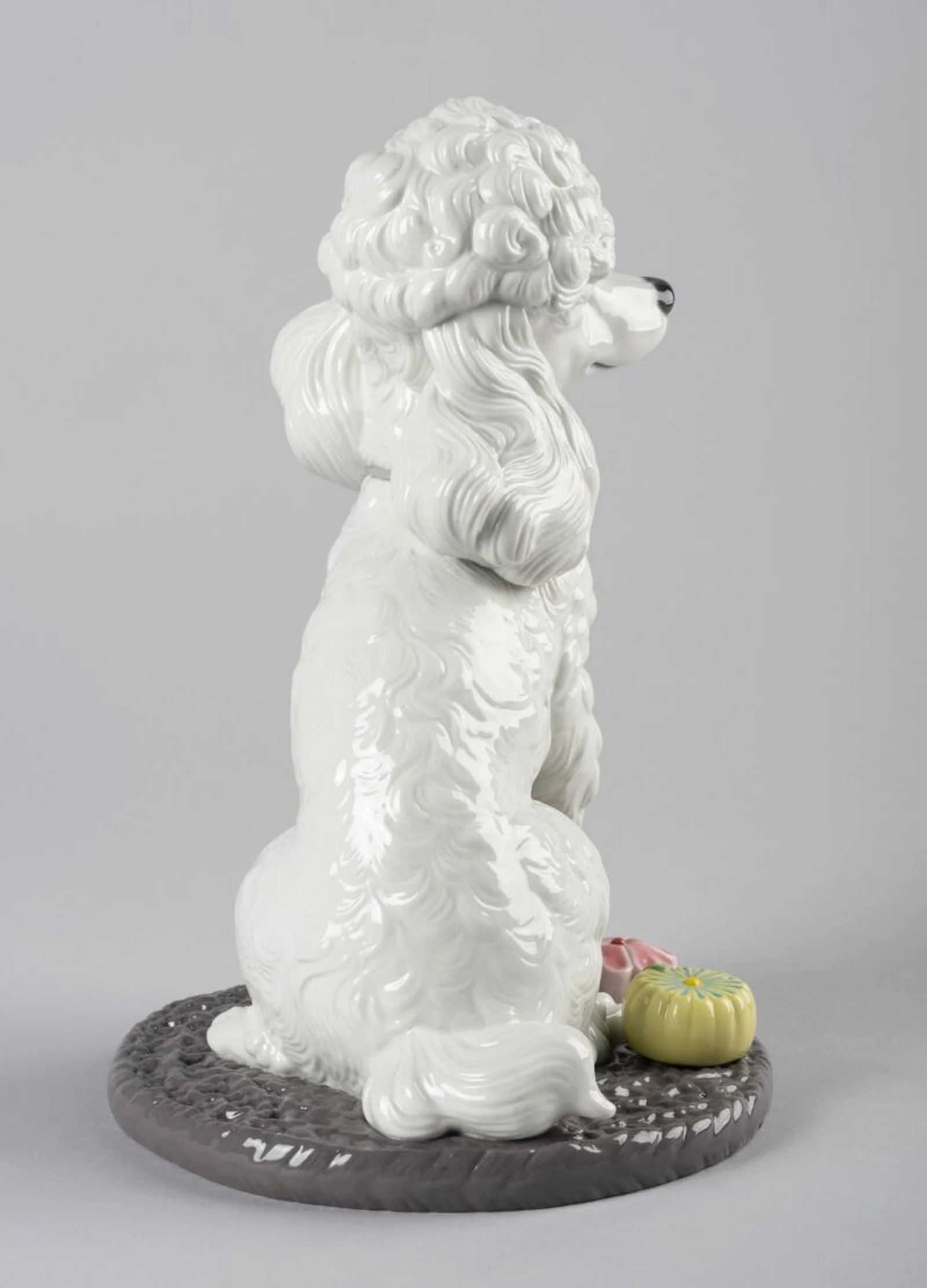 Lladro Poodle With Mochis Dog Figurine - Image 7