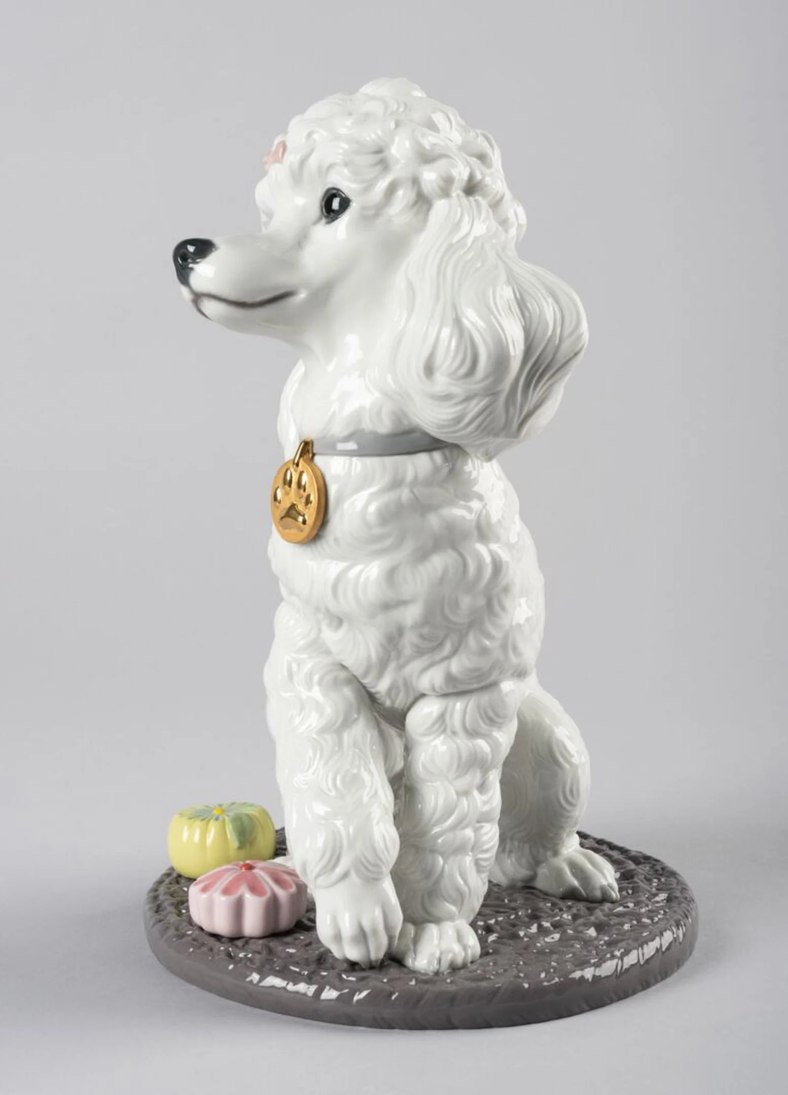 Lladro Poodle With Mochis Dog Figurine - Image 8