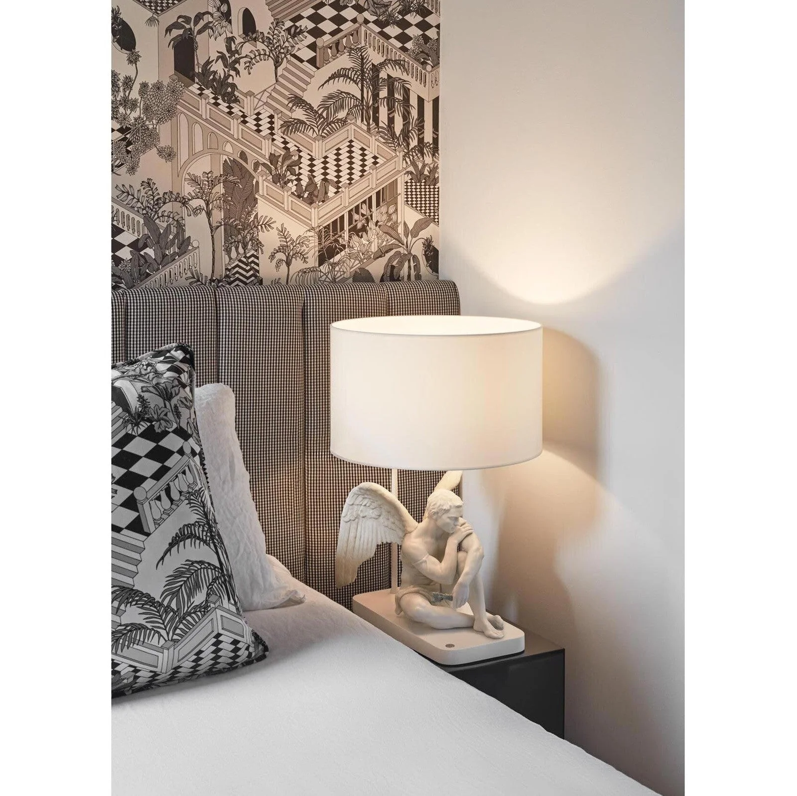 Lladro Protective Angel Table Lamp - Image 2