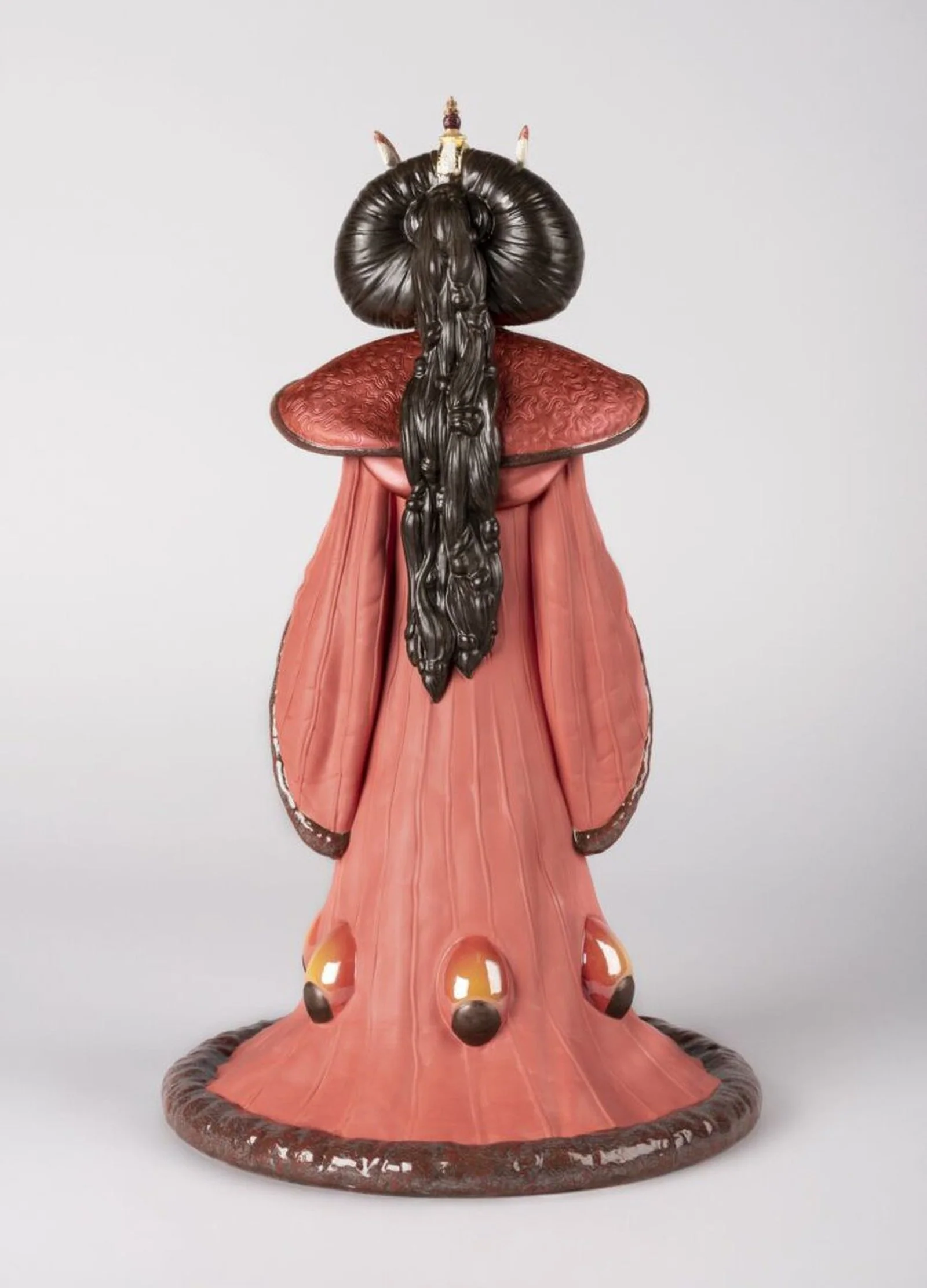 Lladro Queen Amidala in the Throne Room Limited Edition - Image 4