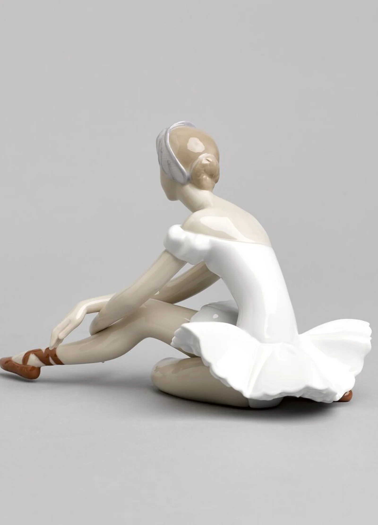 Lladro Rose Ballet Figurine - Image 6